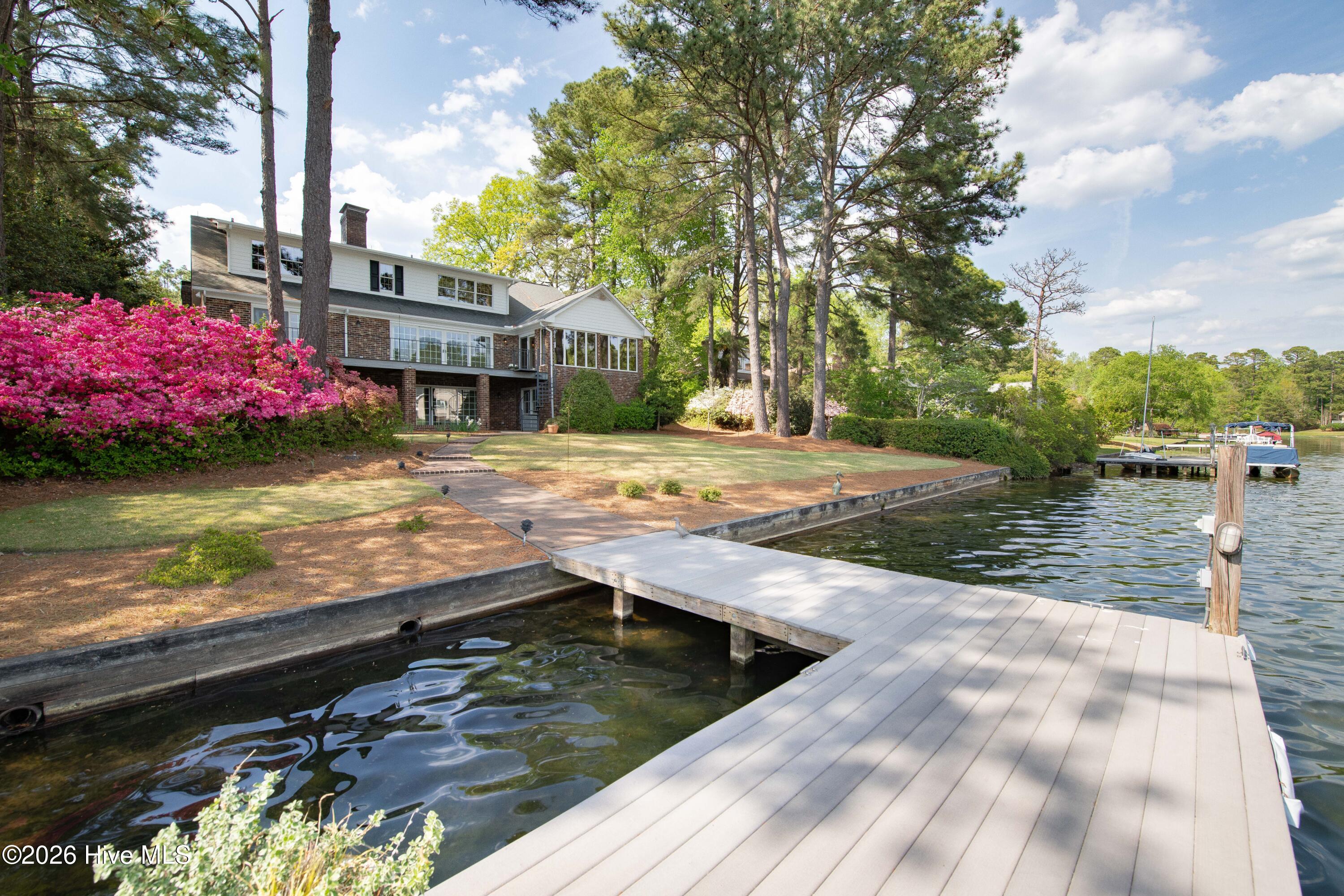 90 Lake Shore, Pinehurst, North Carolina, 5 Bedrooms Bedrooms, 13 Rooms Rooms,6 BathroomsBathrooms,Single family residence,For sale,Lake Shore,100554617