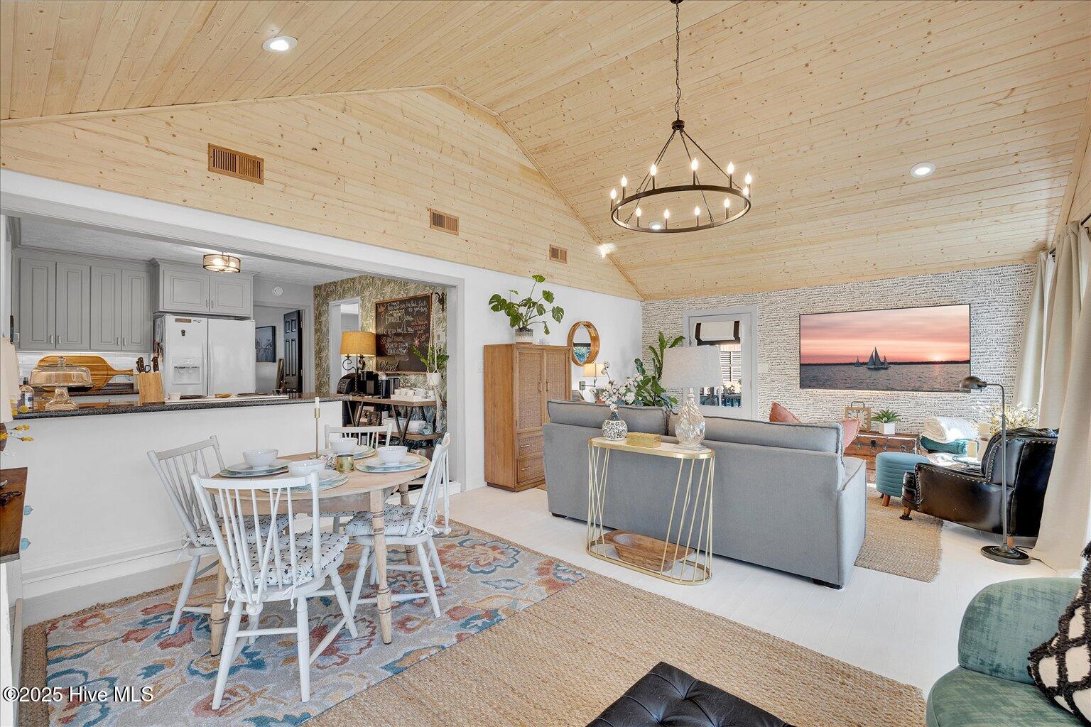 100555399 | Photo 12