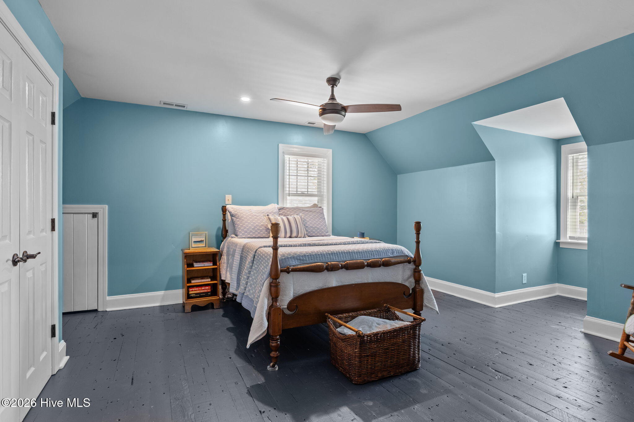 218 Lands End Road,Morehead City