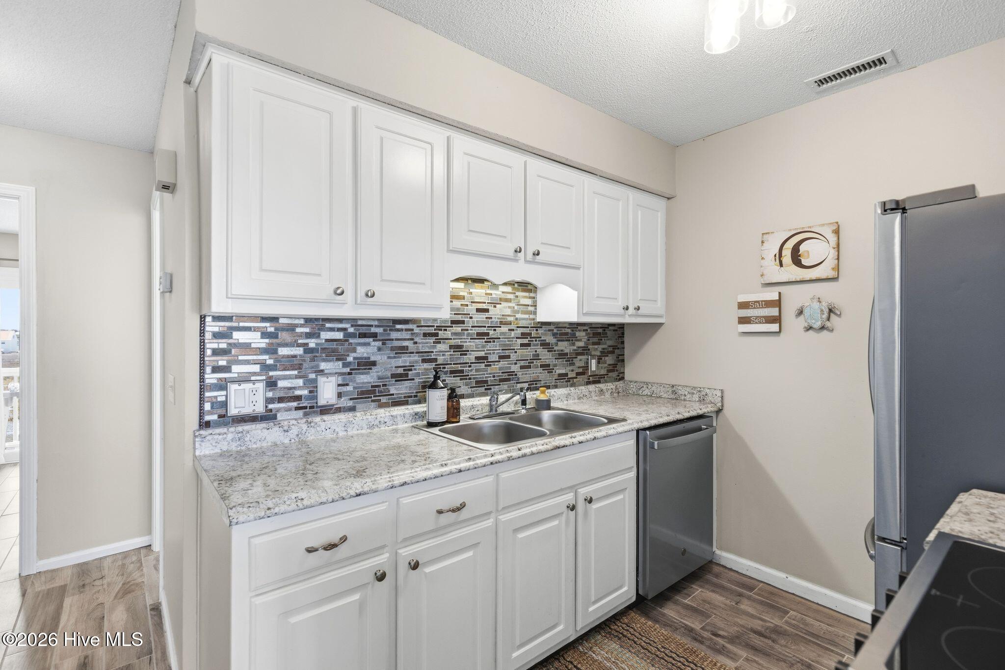 100556792 | Photo 21