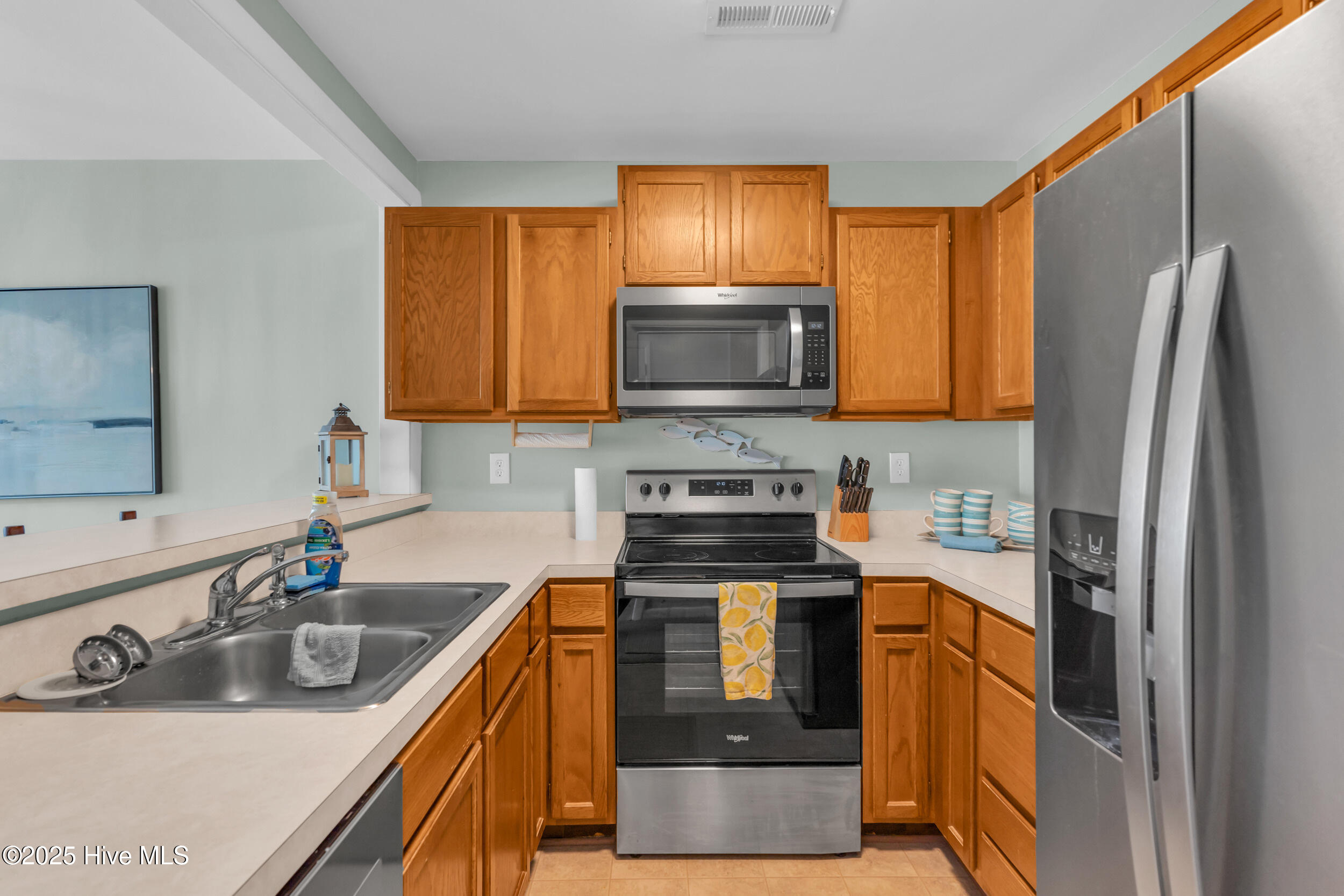 100557398 | Photo 12