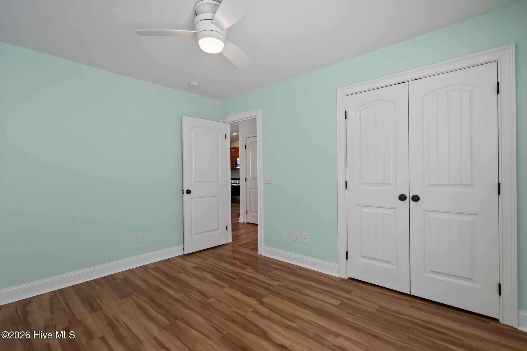 100566759 | Photo 31