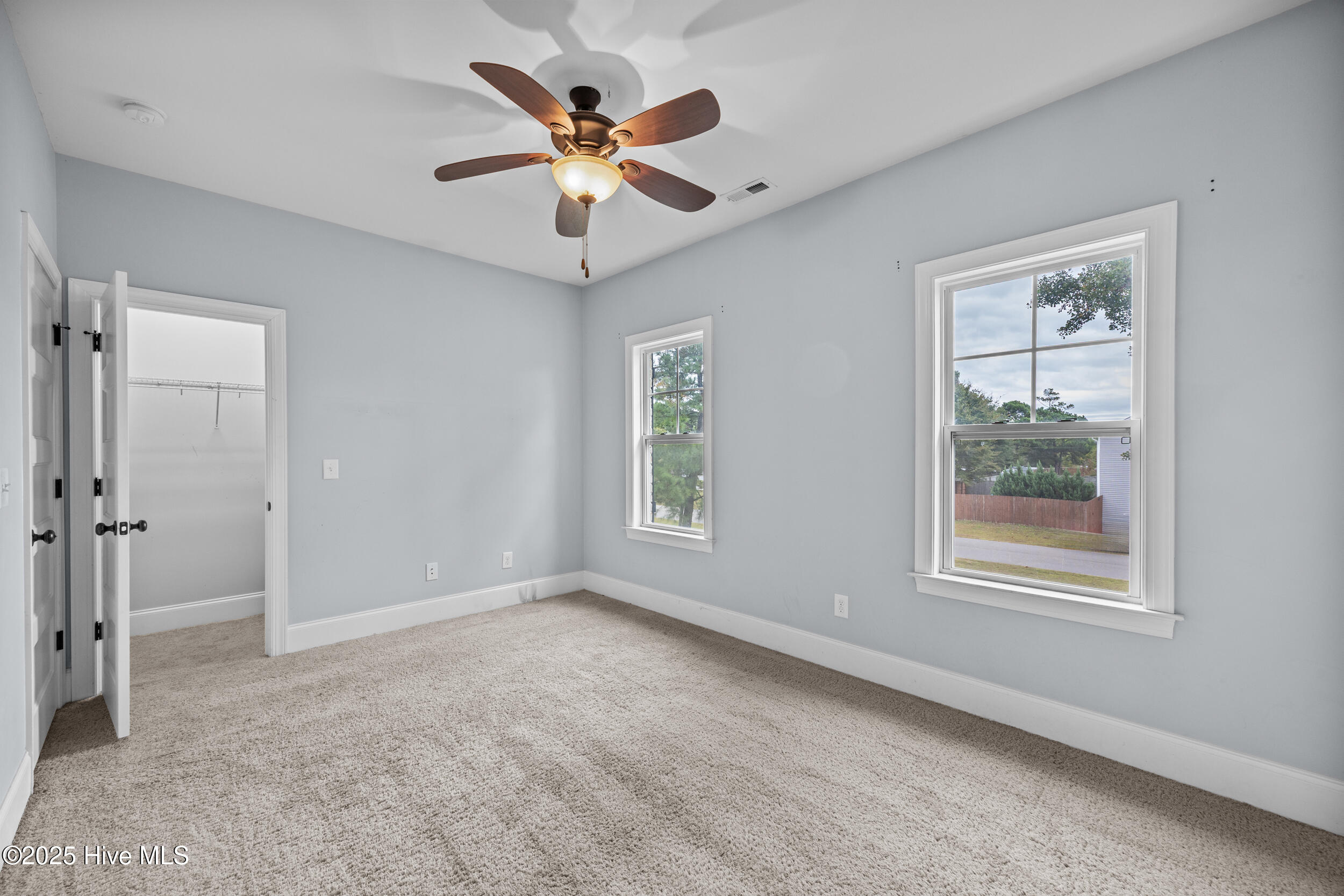 100538998 | Photo 39