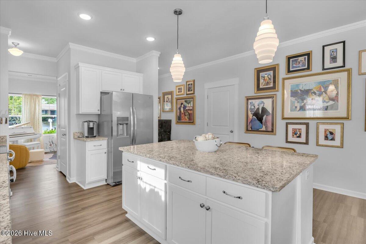 100566058 | Photo 19