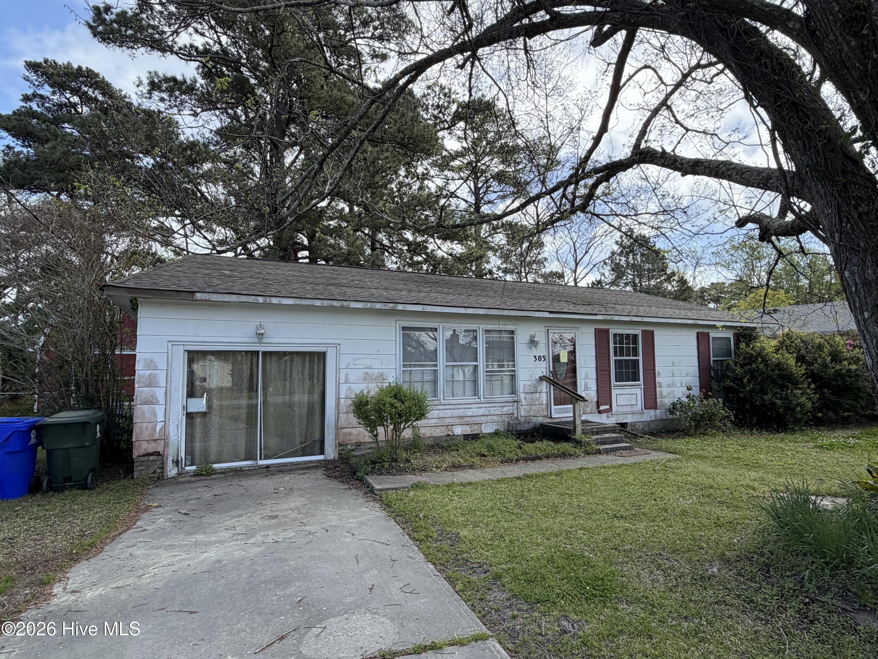 303 Sycamore Drive,Beaufort