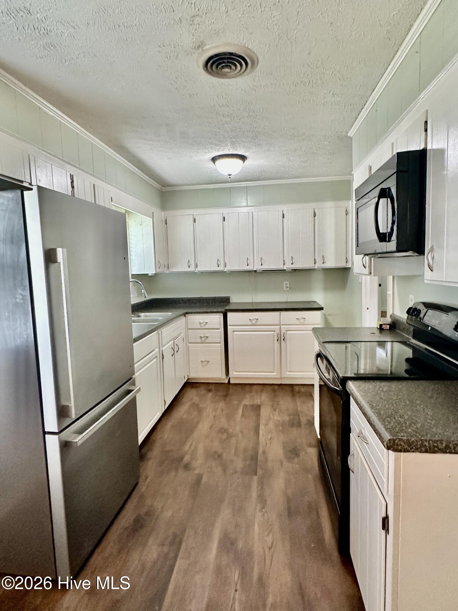 100565542 | Photo 13