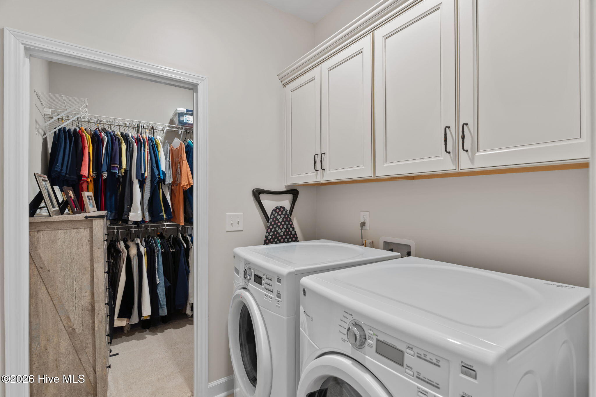 100557364 | Photo 35