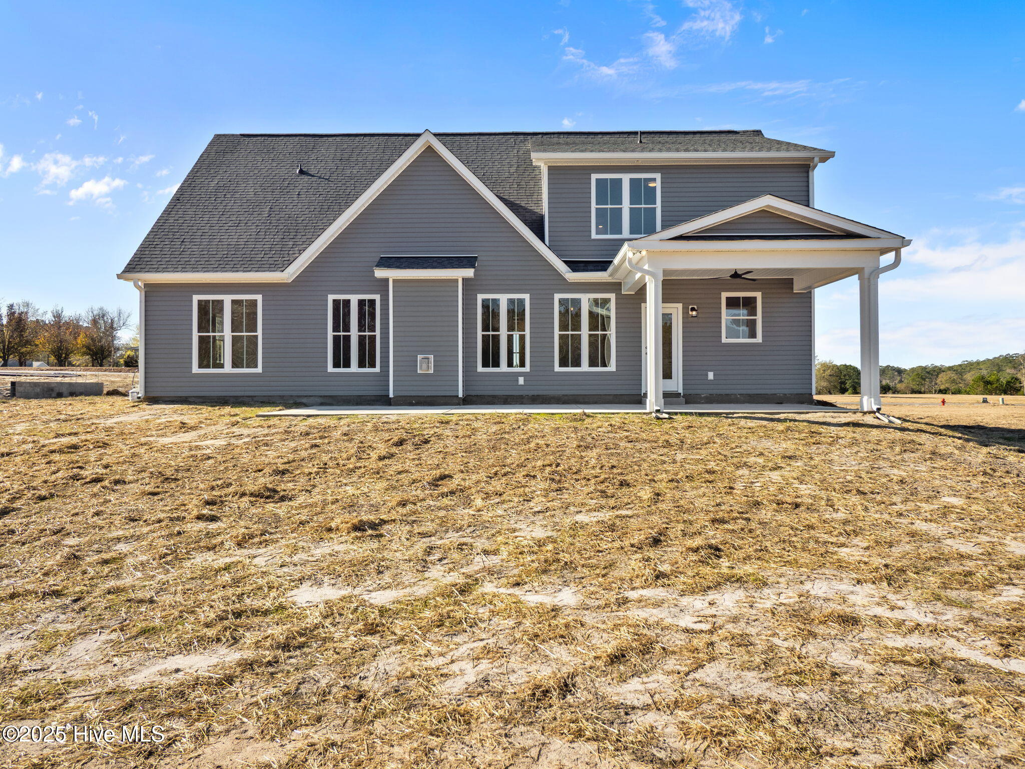 100520397 | Photo 43