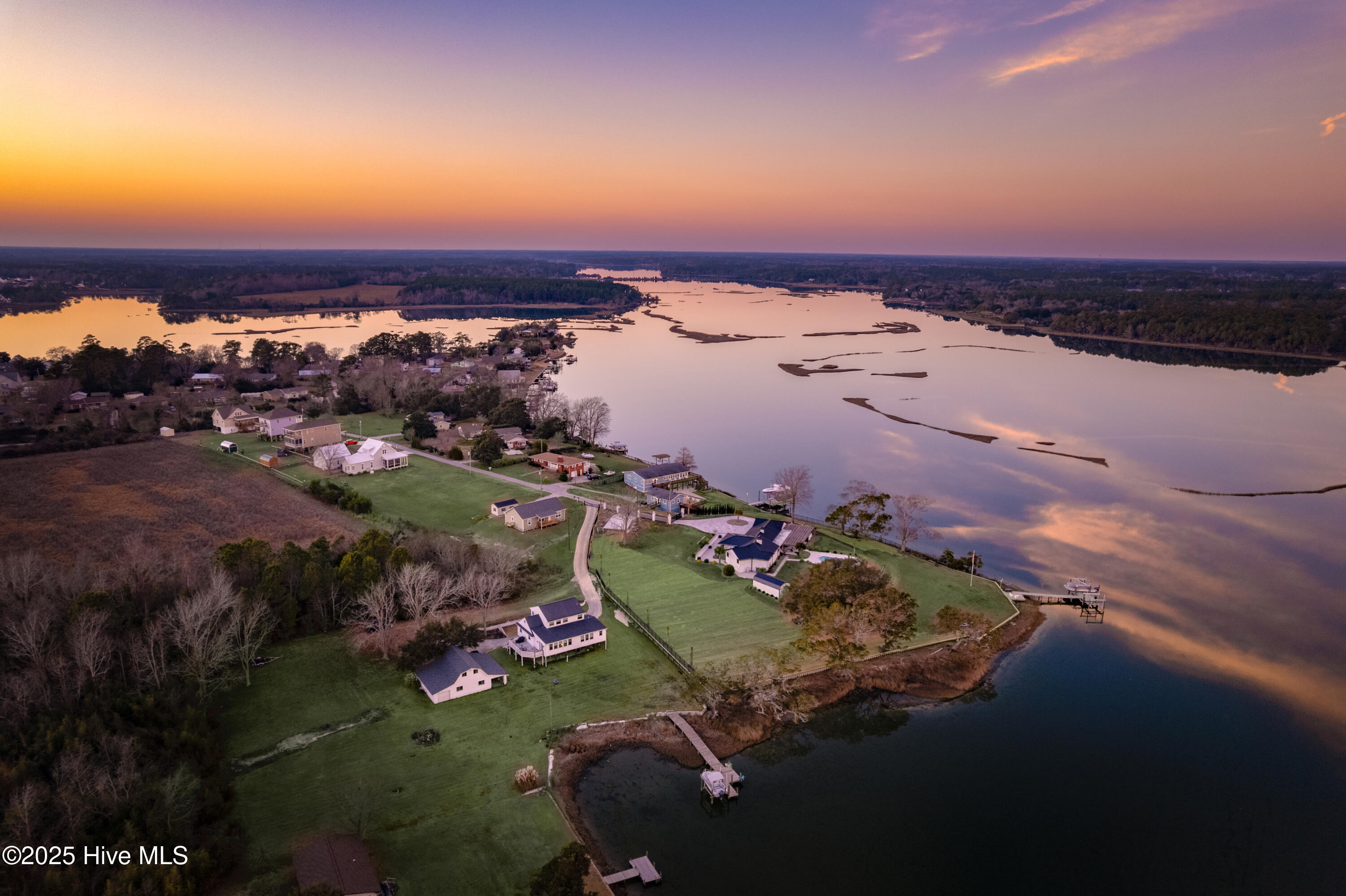 100491390 | Photo 36