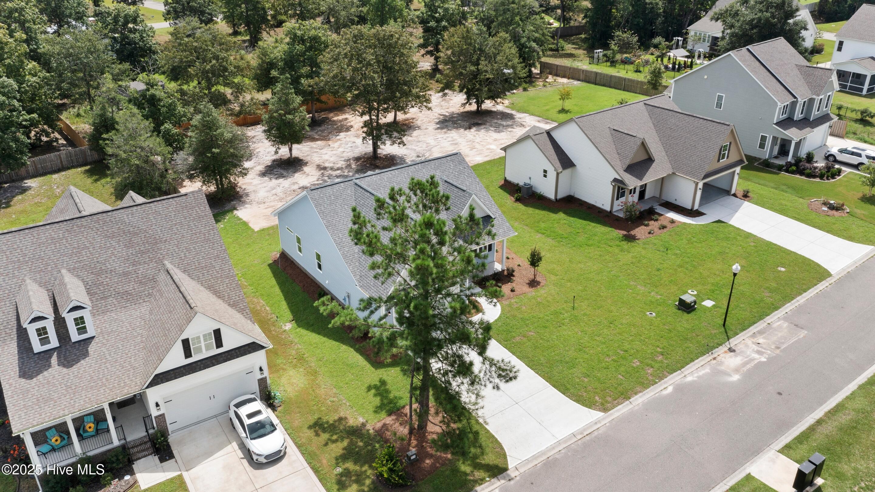 100524111 | Photo 61