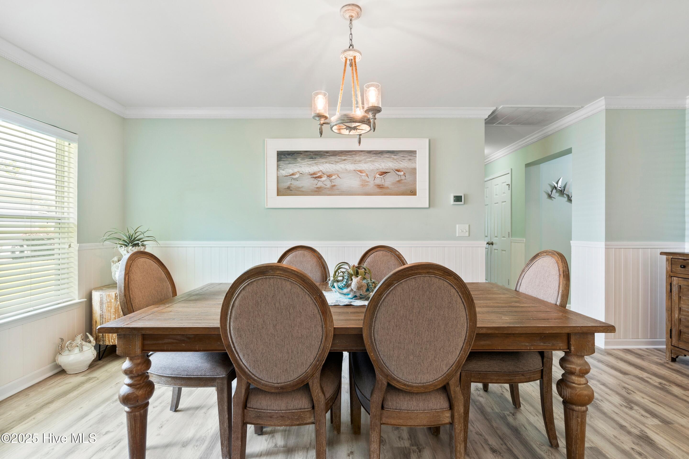 100517079 | Photo 16