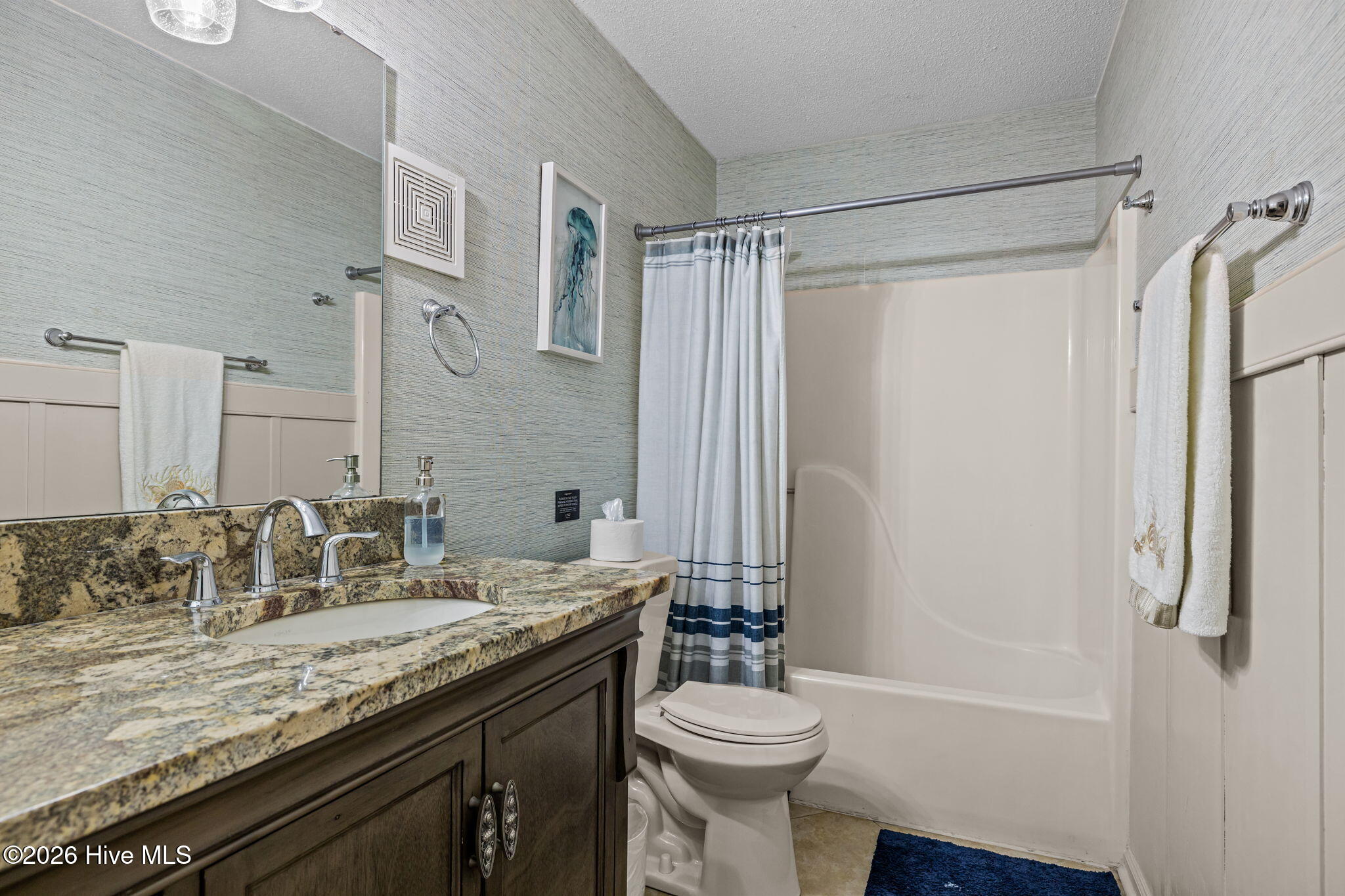 100550312 | Photo 15