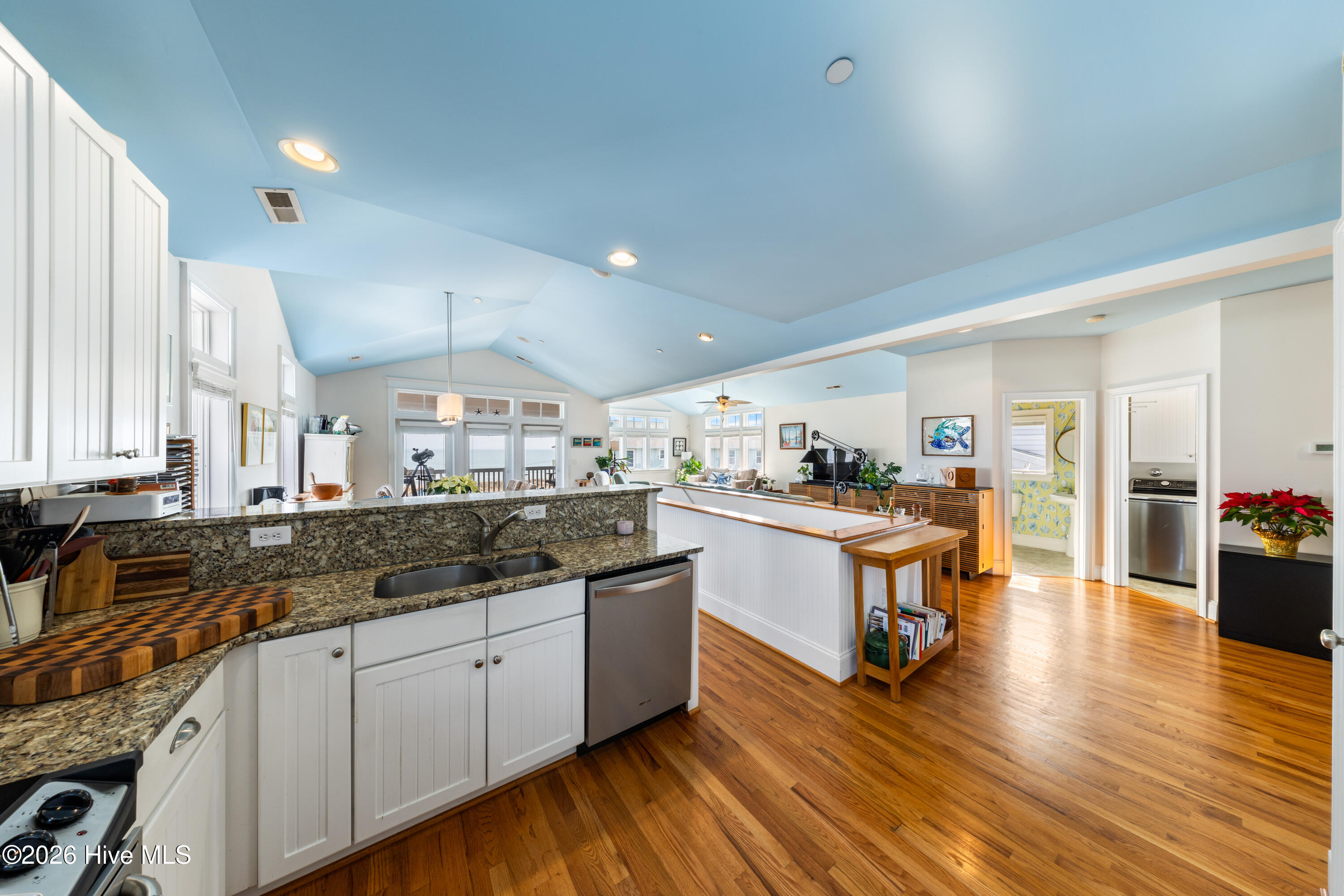 402 Carolina Beach Avenue S UNIT 4, Carolina Beach, NC, 28428