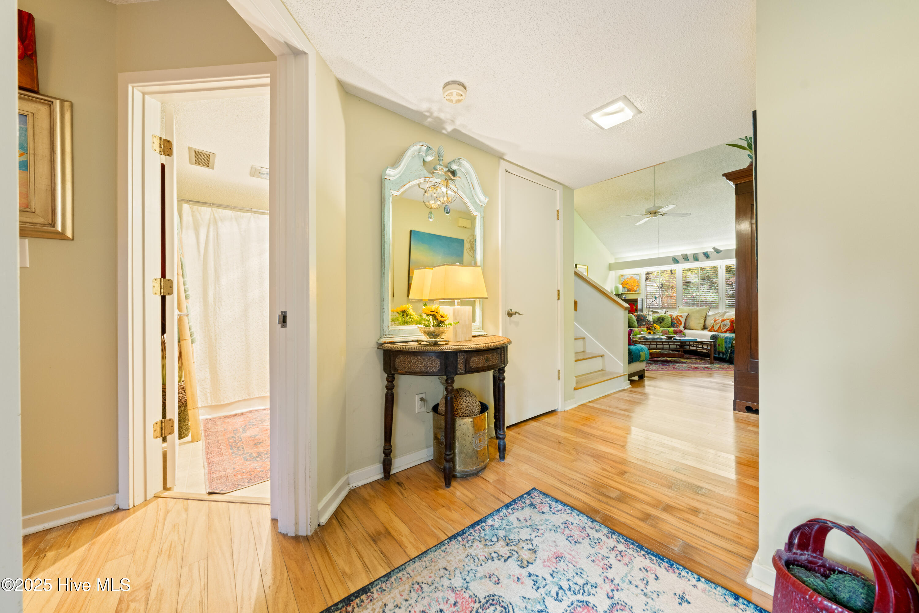 100543776 | Photo 14