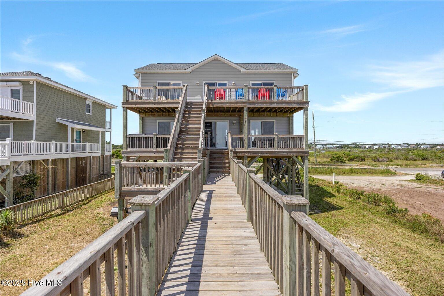 100528040 | Photo 40