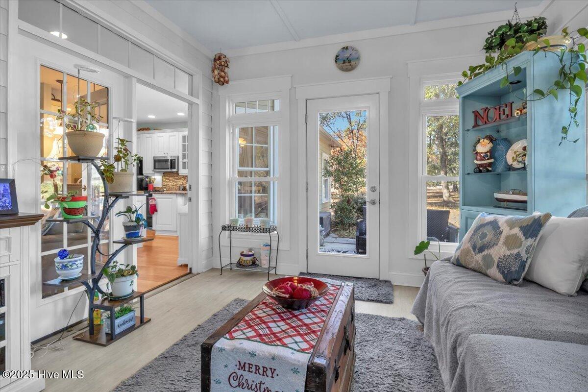 100544384 | Photo 21