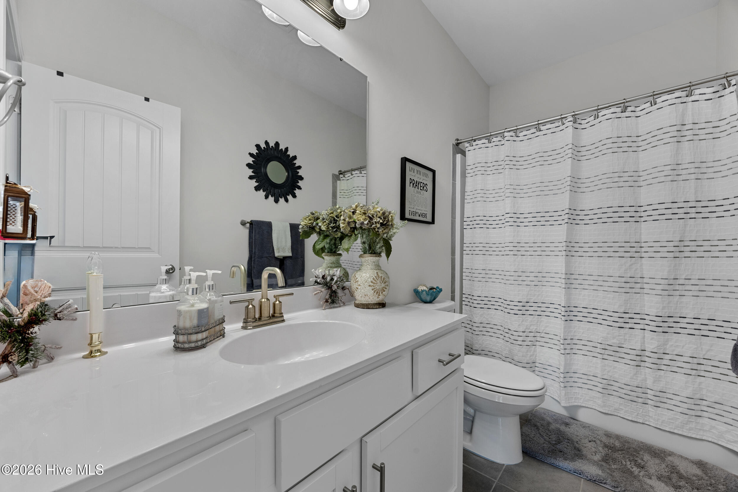 100547836 | Photo 31