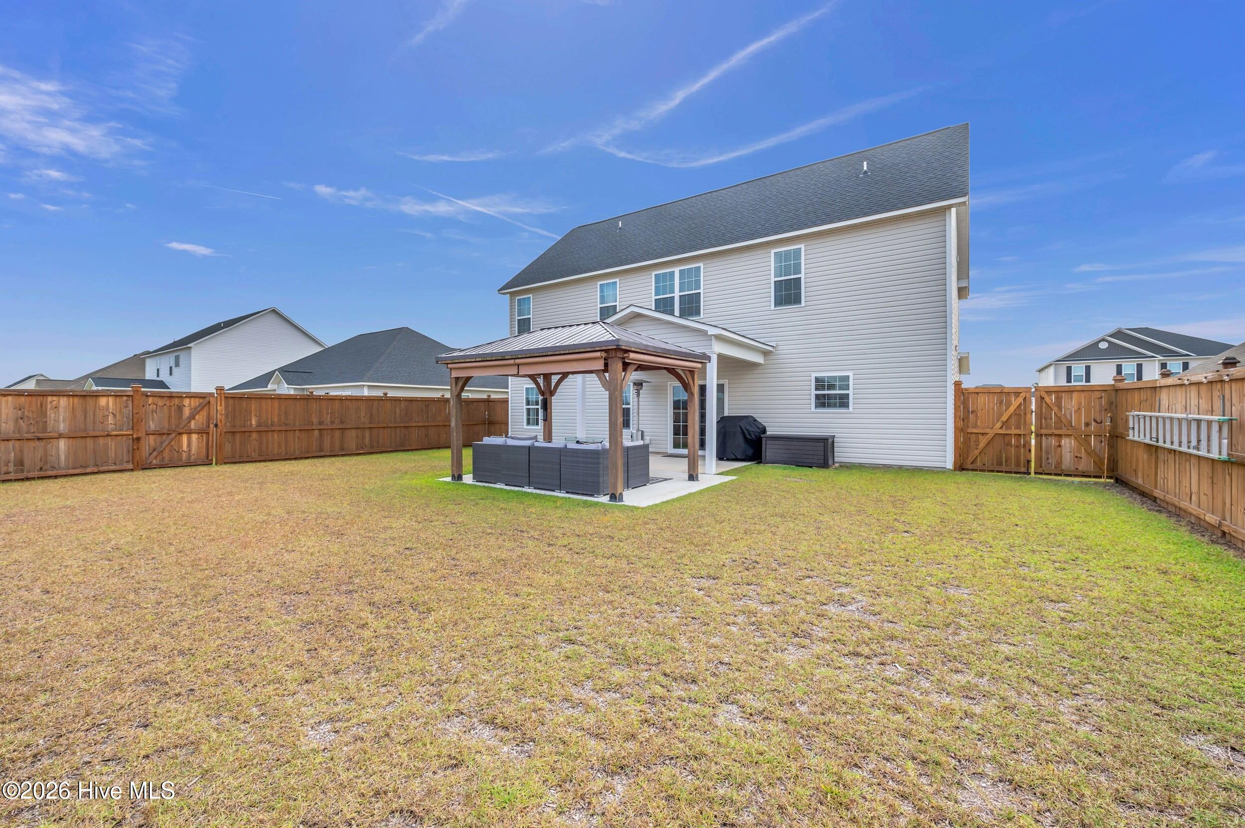 100547257 | Photo 42