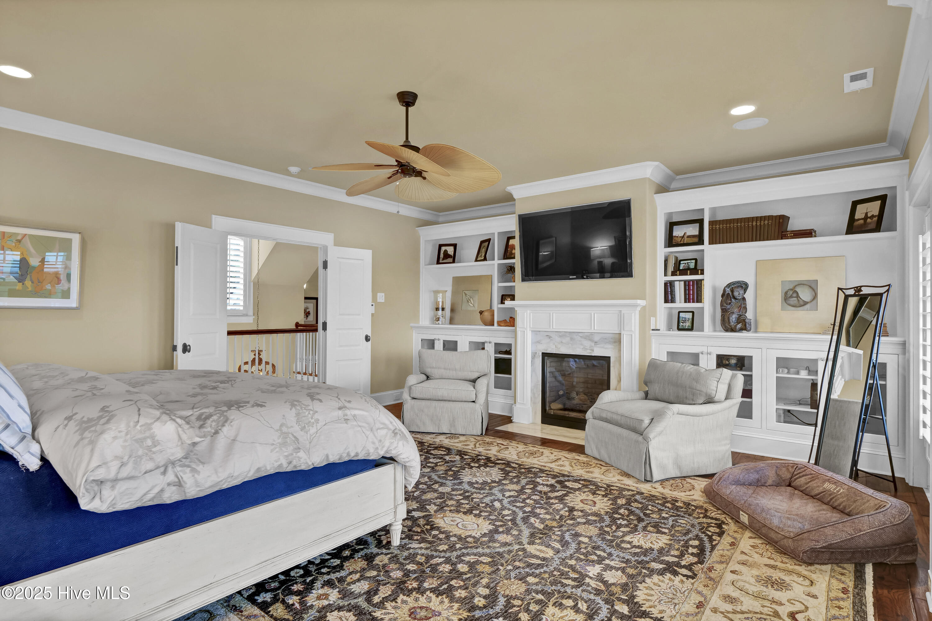 100504113 | Photo 30