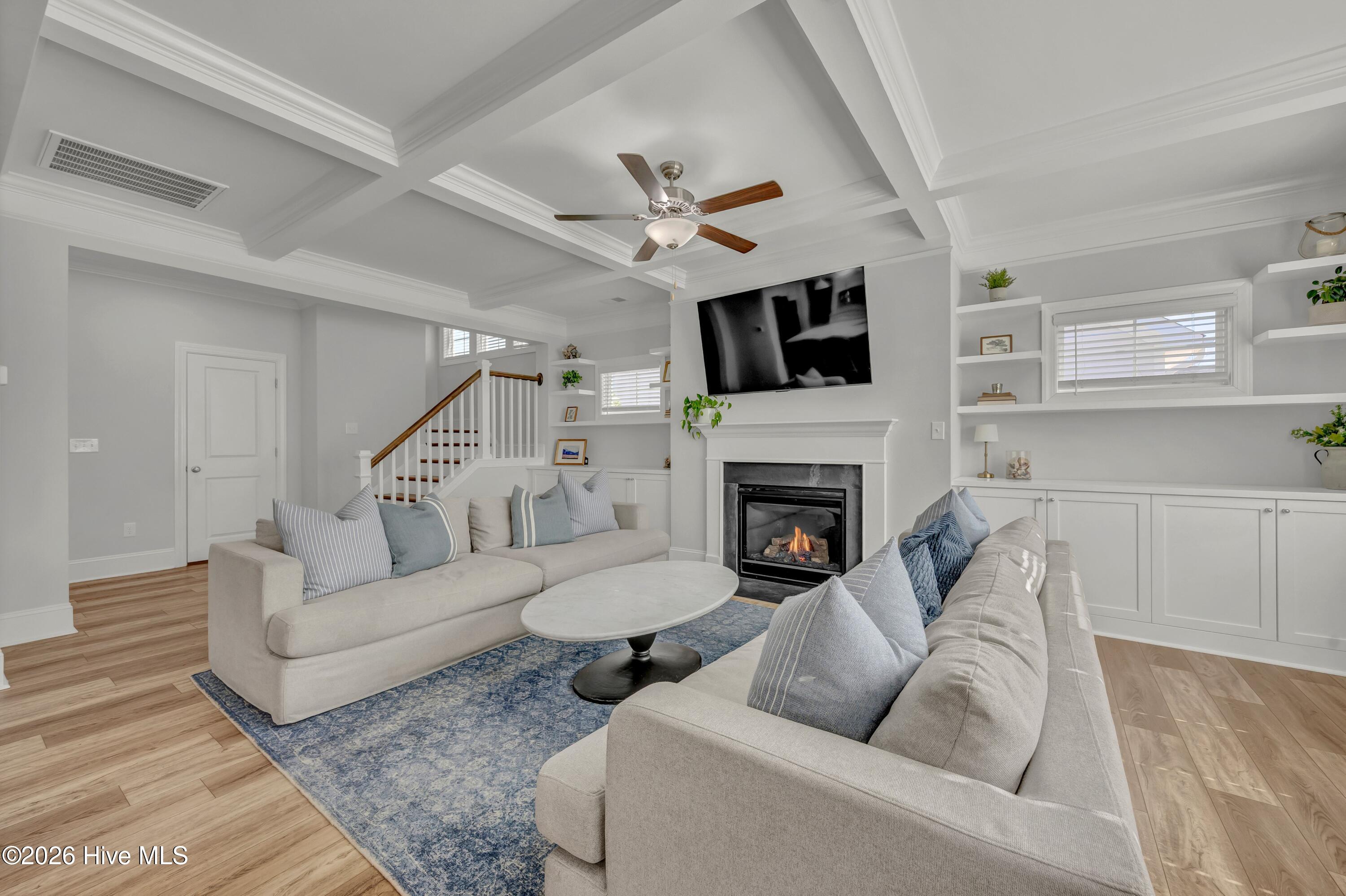 100555311 | Photo 19