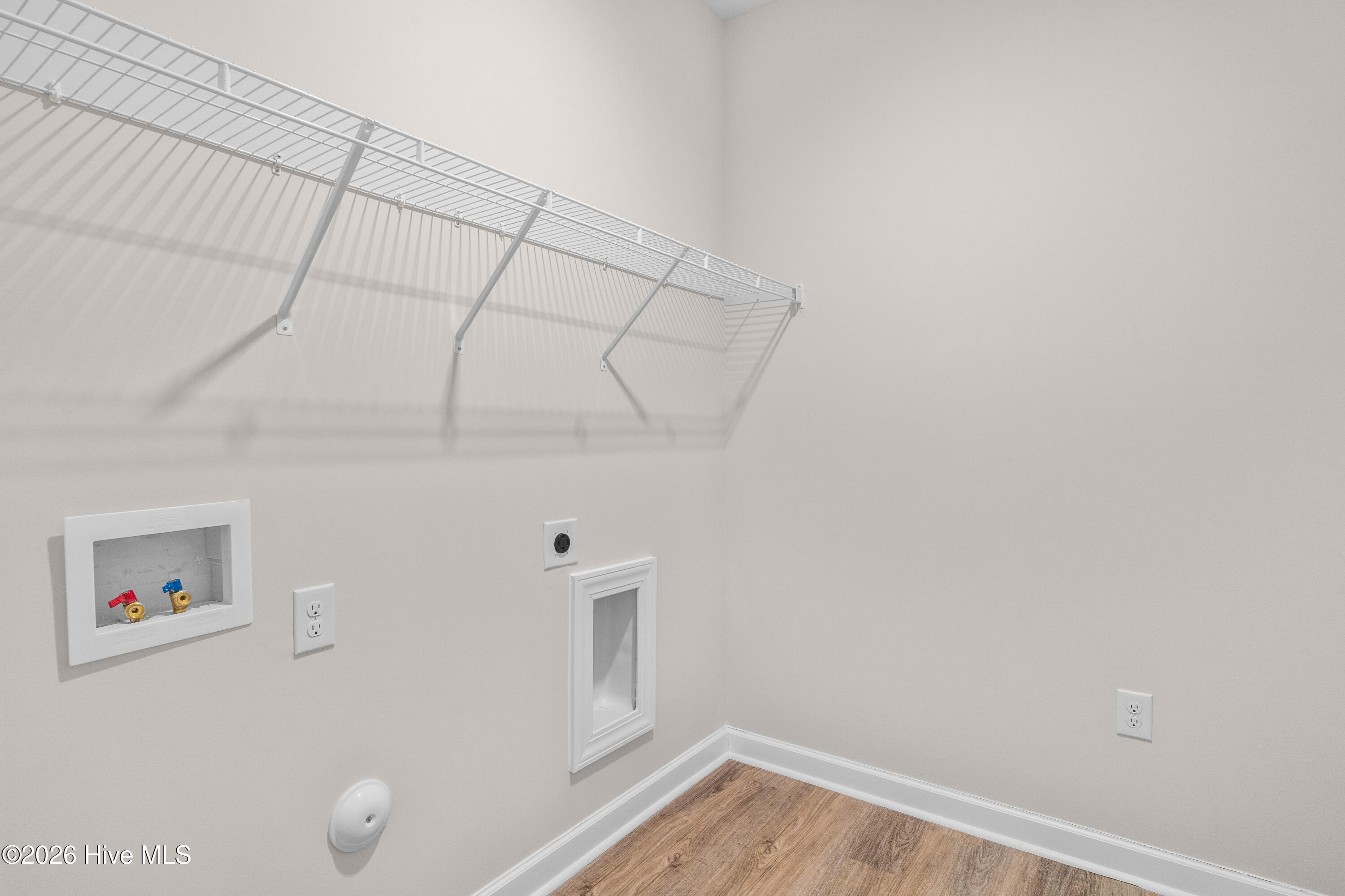 100493407 | Photo 12