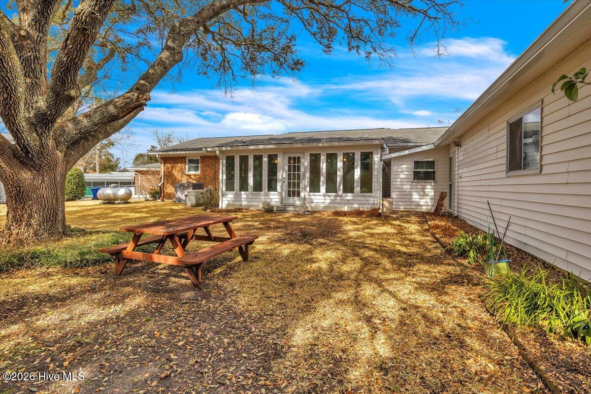 100555841 | Photo 45