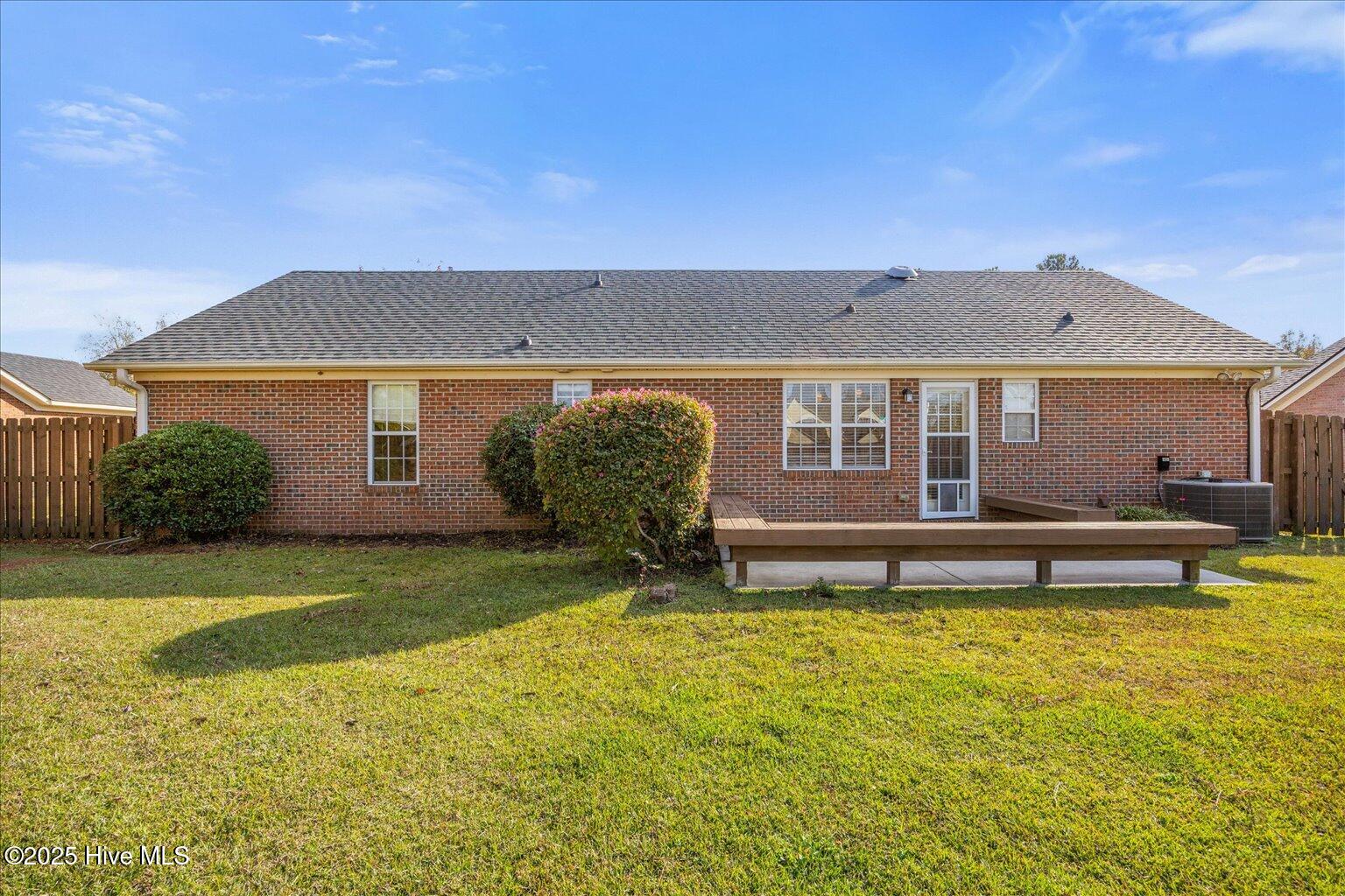 100540475 | Photo 29