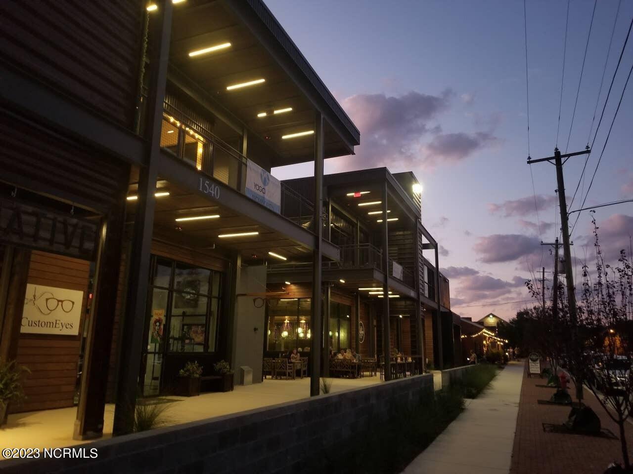 100564082 | Photo 29