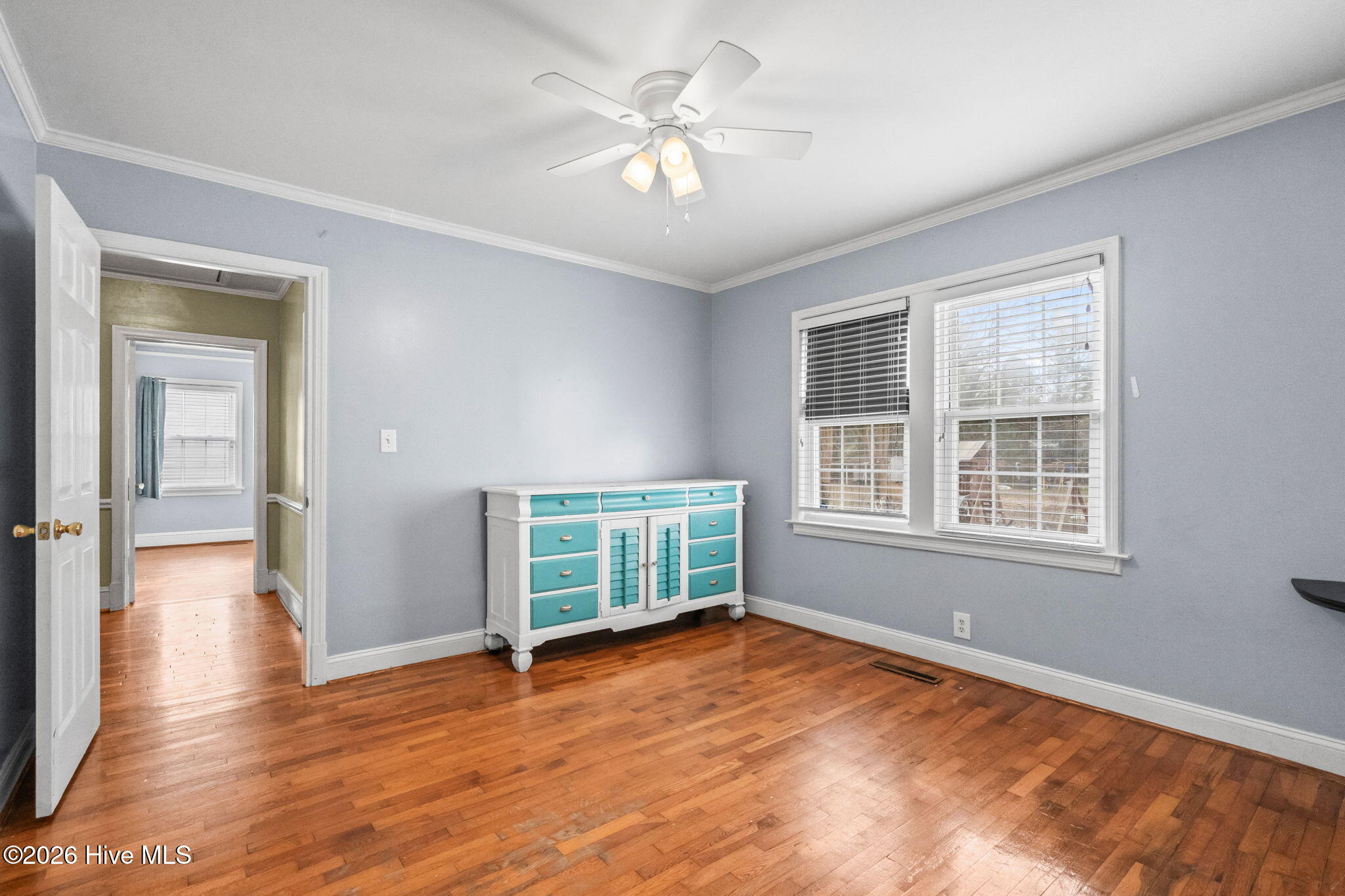 100549588 | Photo 28