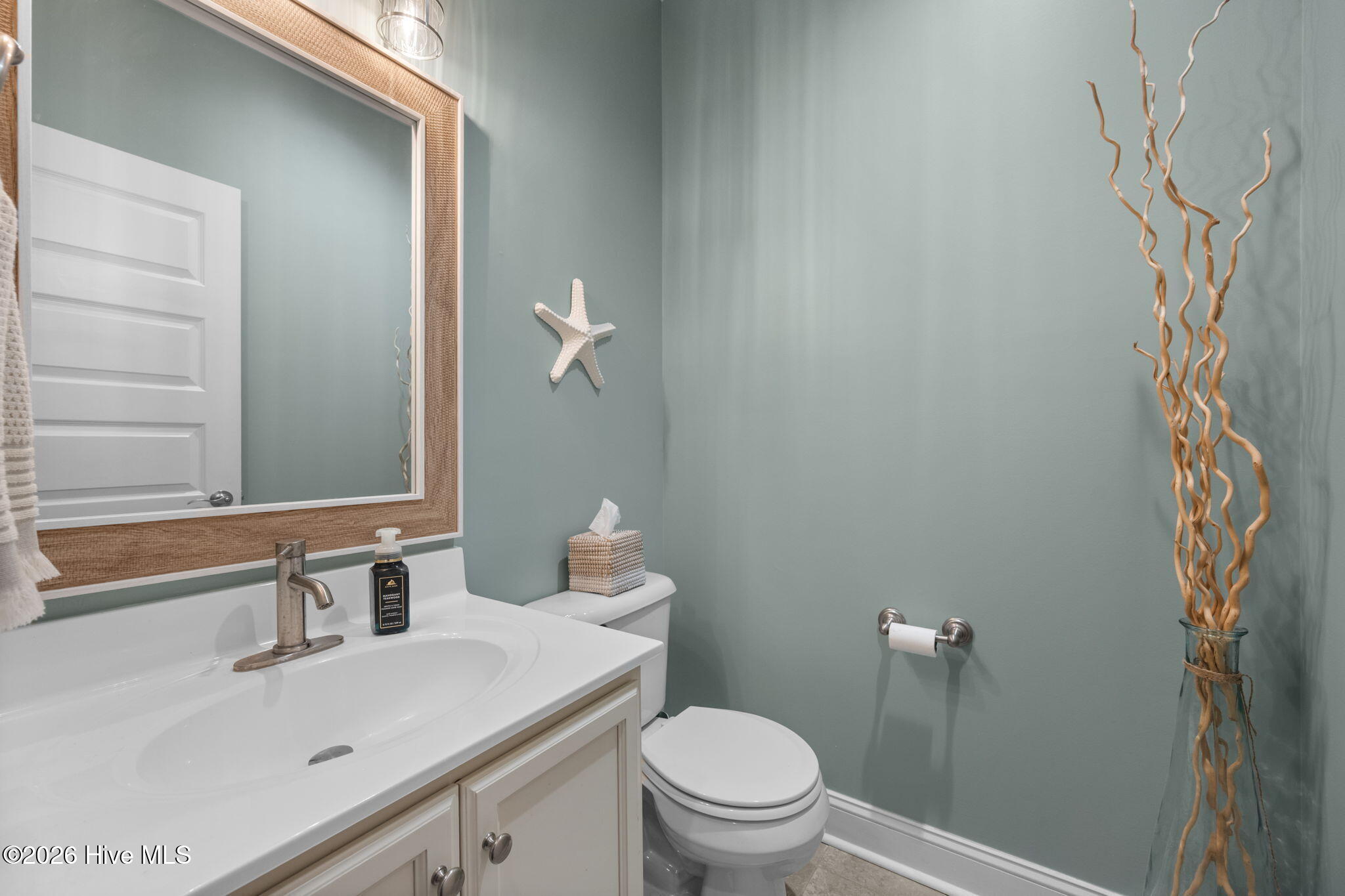 100553408 | Photo 16