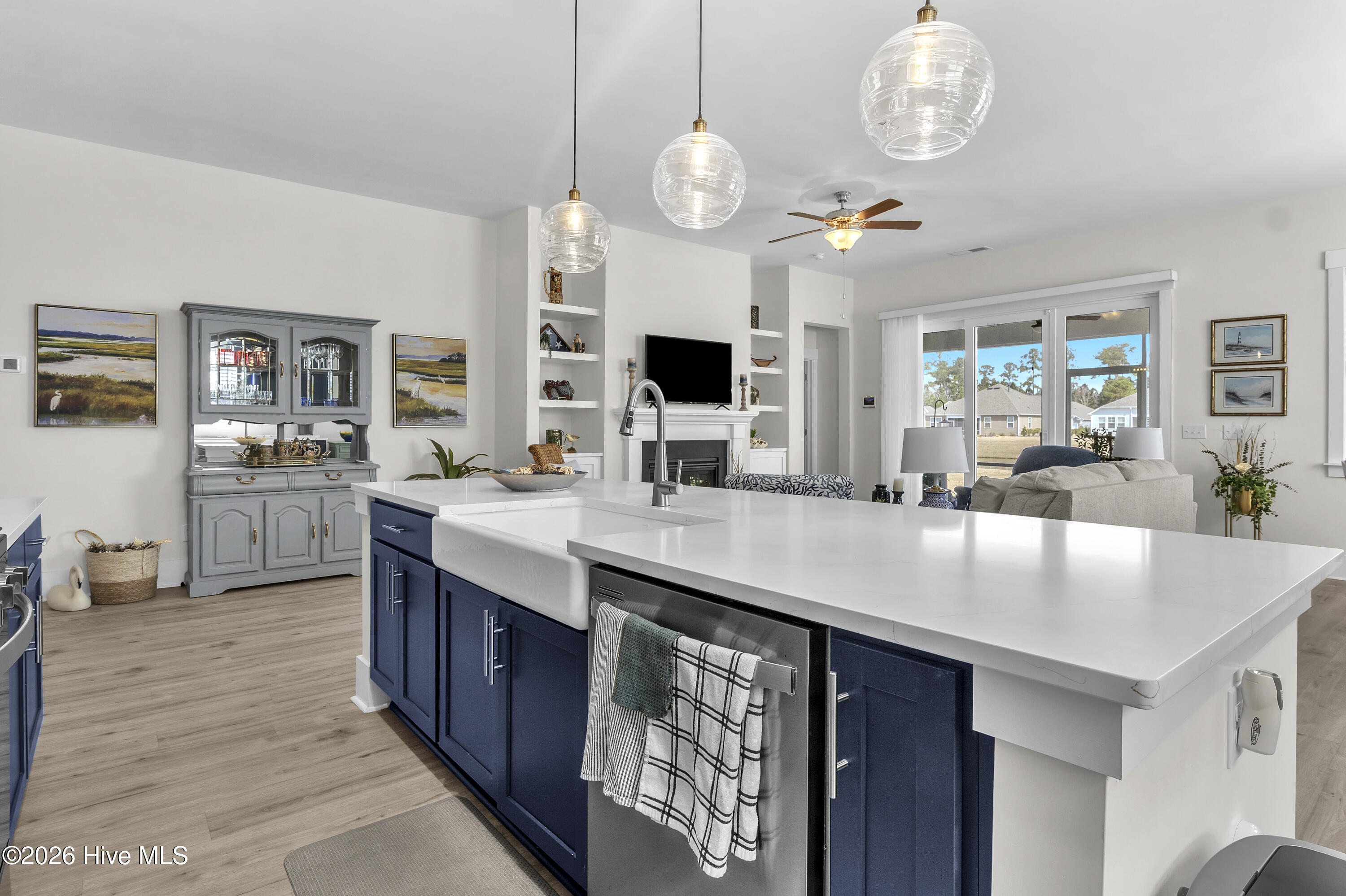 100557593 | Photo 18