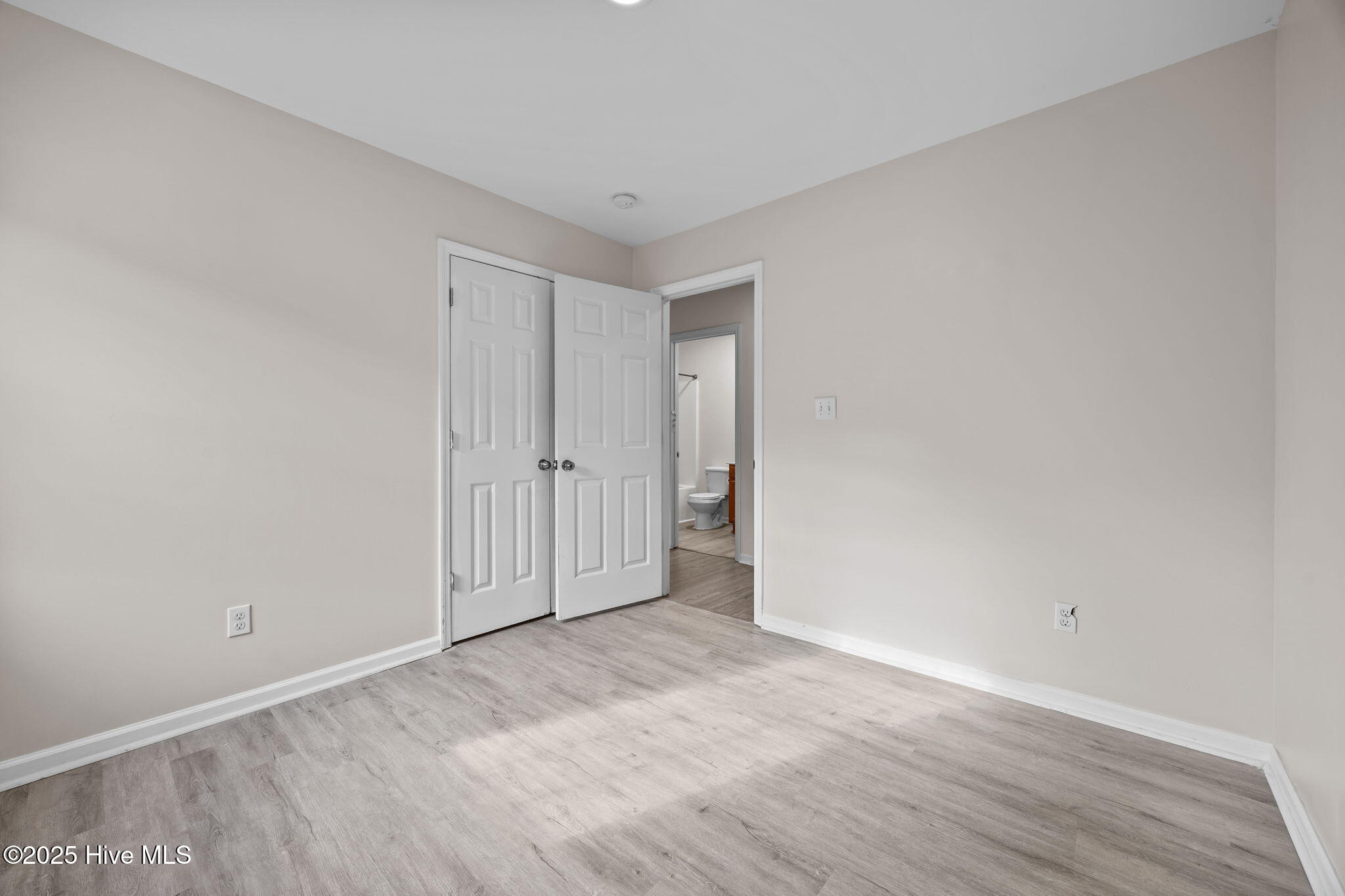 100545906 | Photo 18