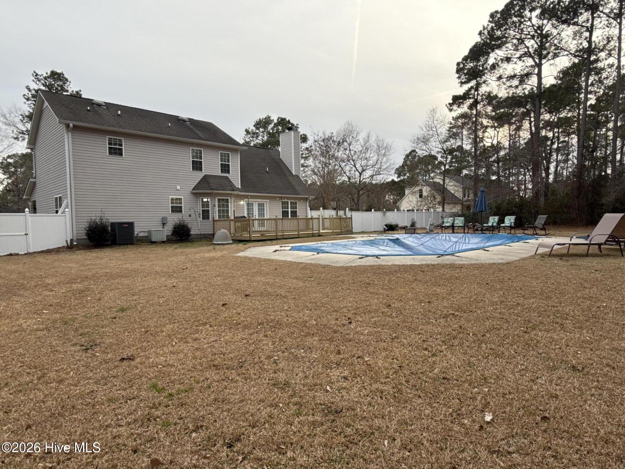 100552957 | Photo 35