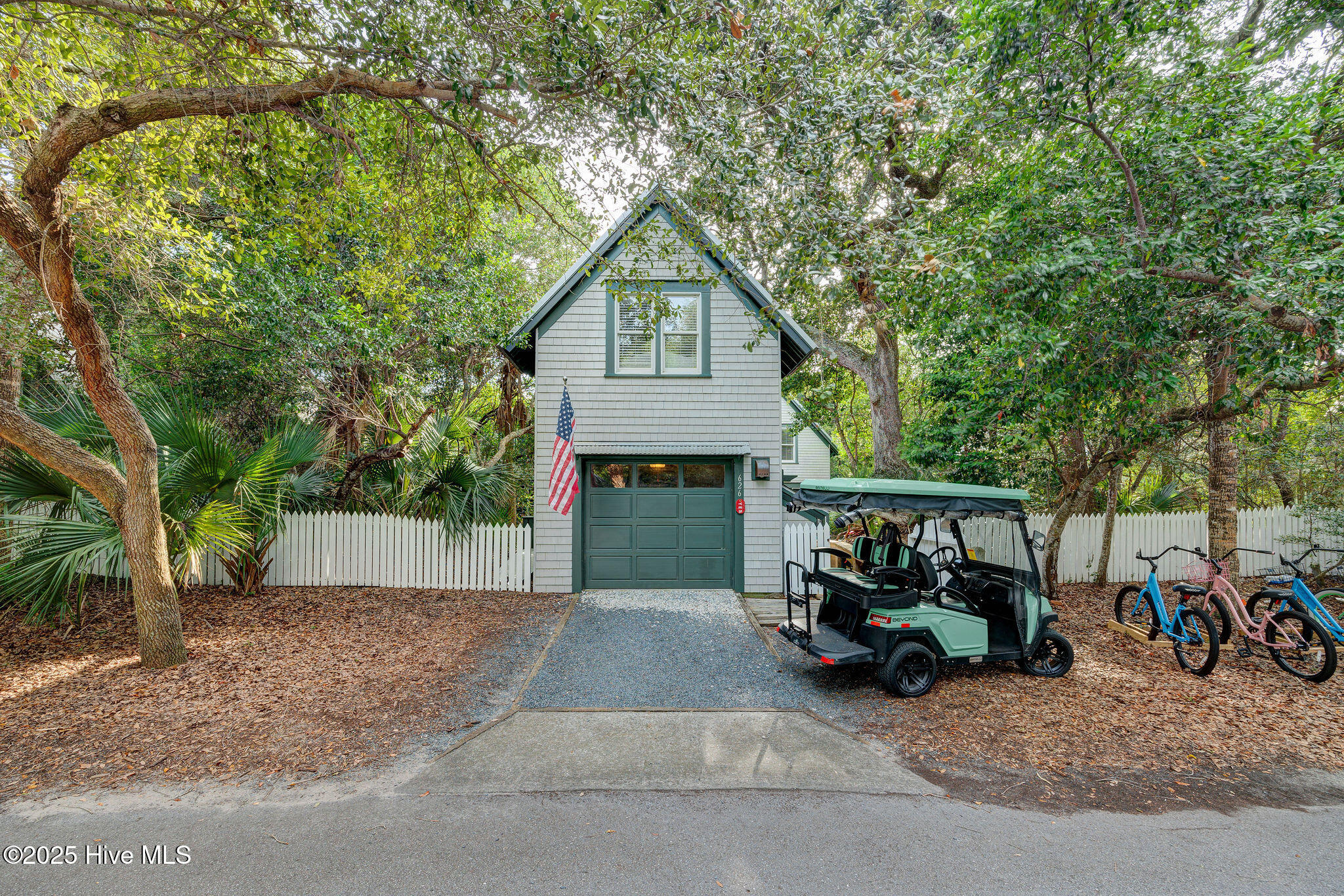 100531577 | Photo 40