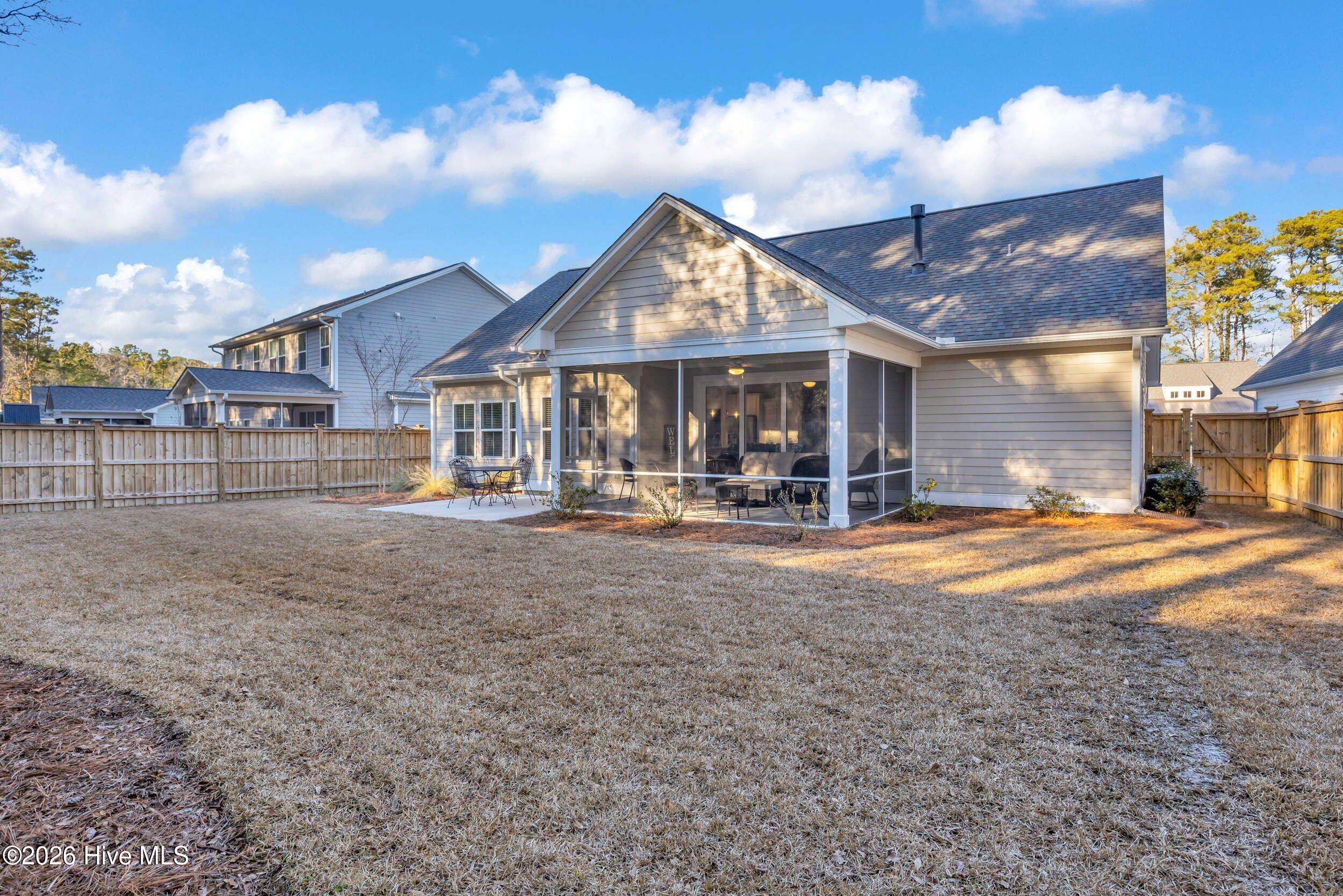 100550757 | Photo 35