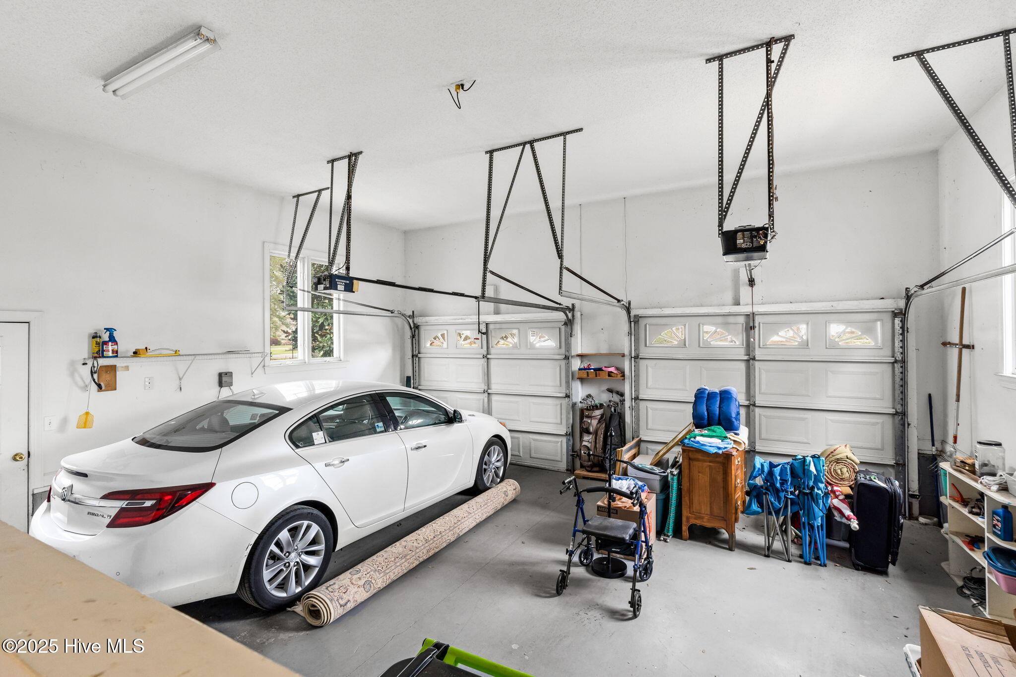 100550384 | Photo 38