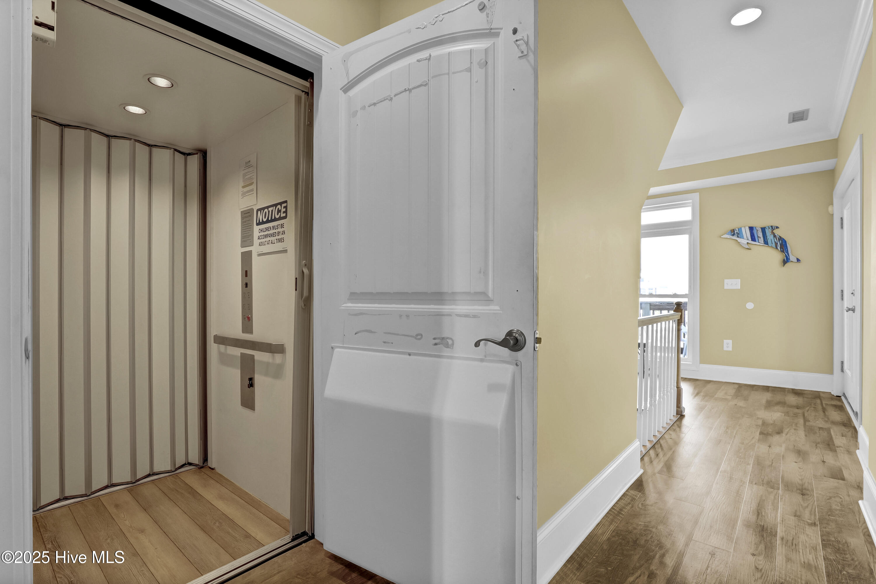 100538324 | Photo 27