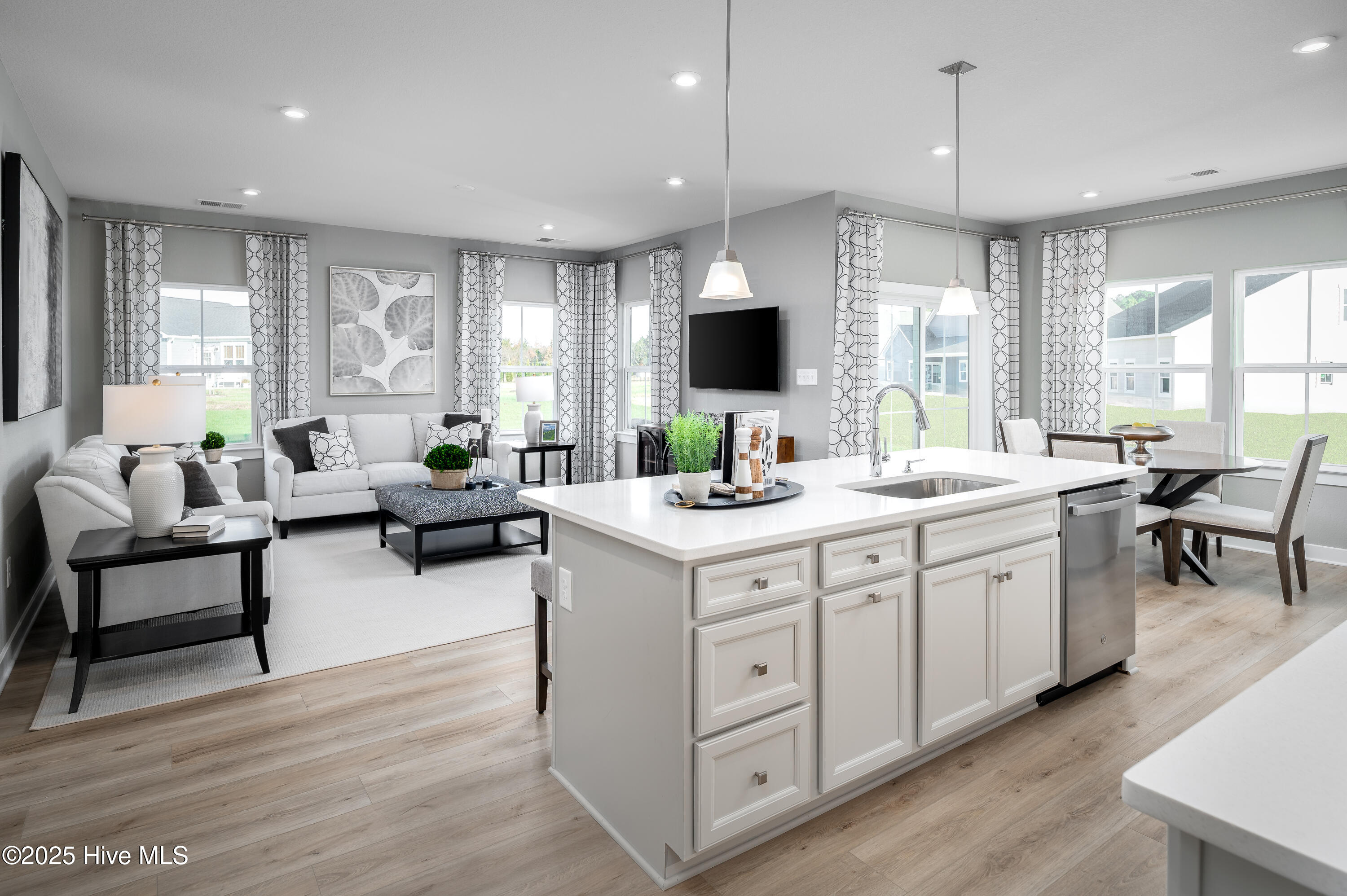 1274 Black Wolf Run, Sunset Beach, NC 28468 – photo 2: Kitchen