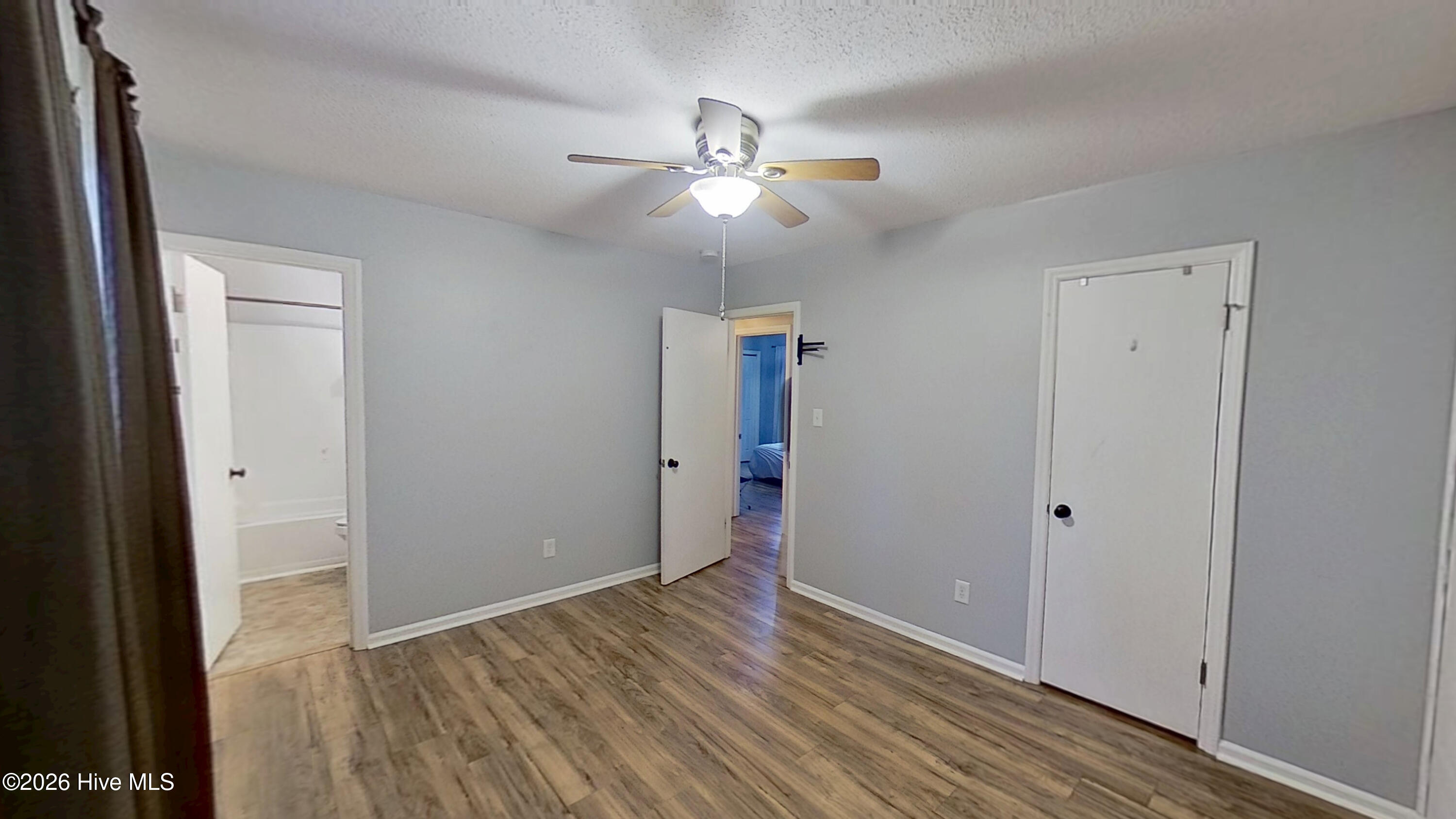 100557485 | Photo 10