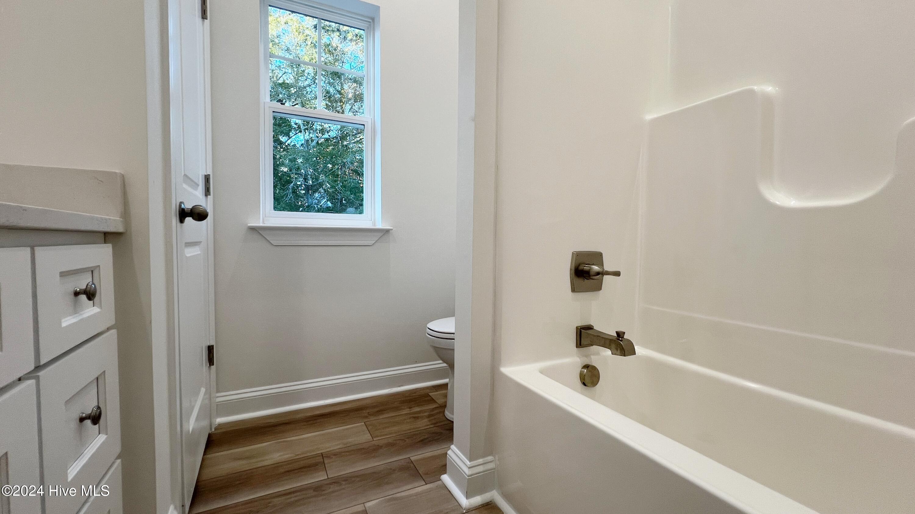 100477355 | Photo 35