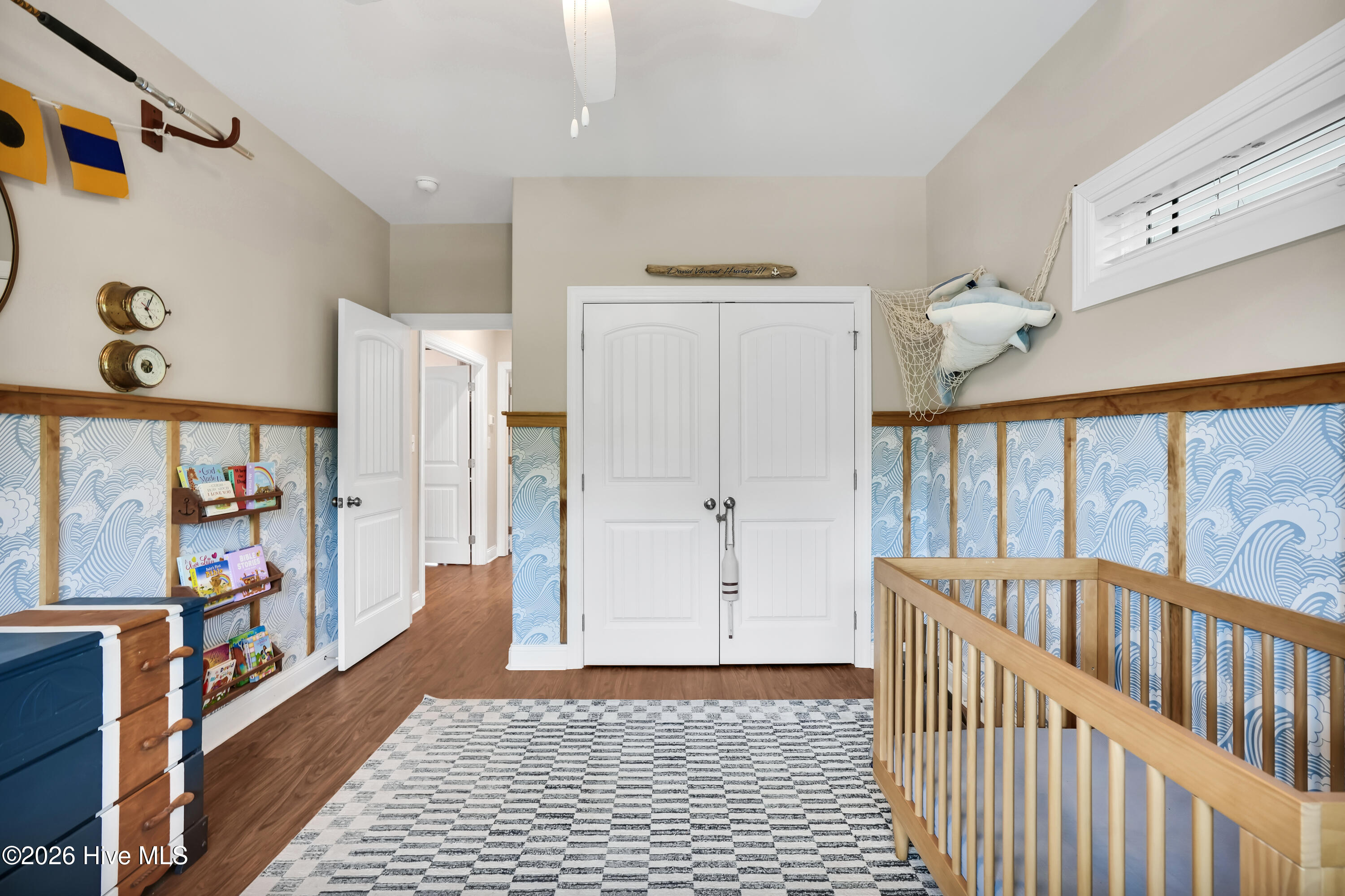 100570261 | Photo 20