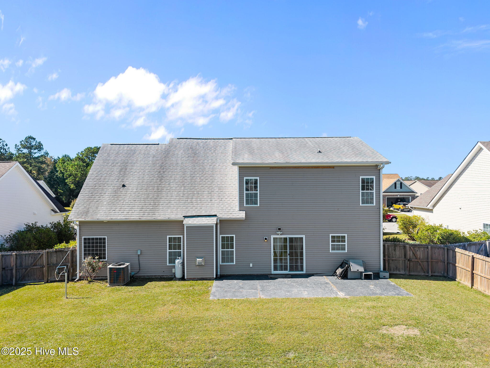 100532317 | Photo 24