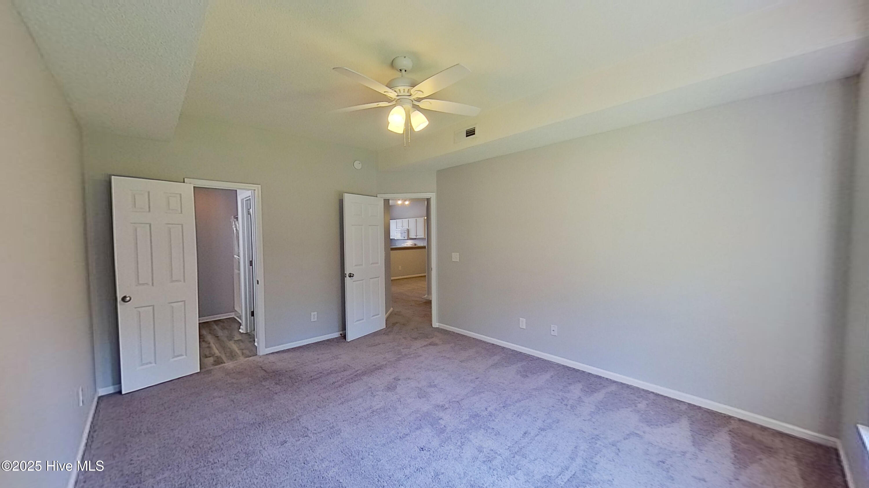 4613 Mcclelland Drive UNIT F-104, Wilmington, NC, 28405