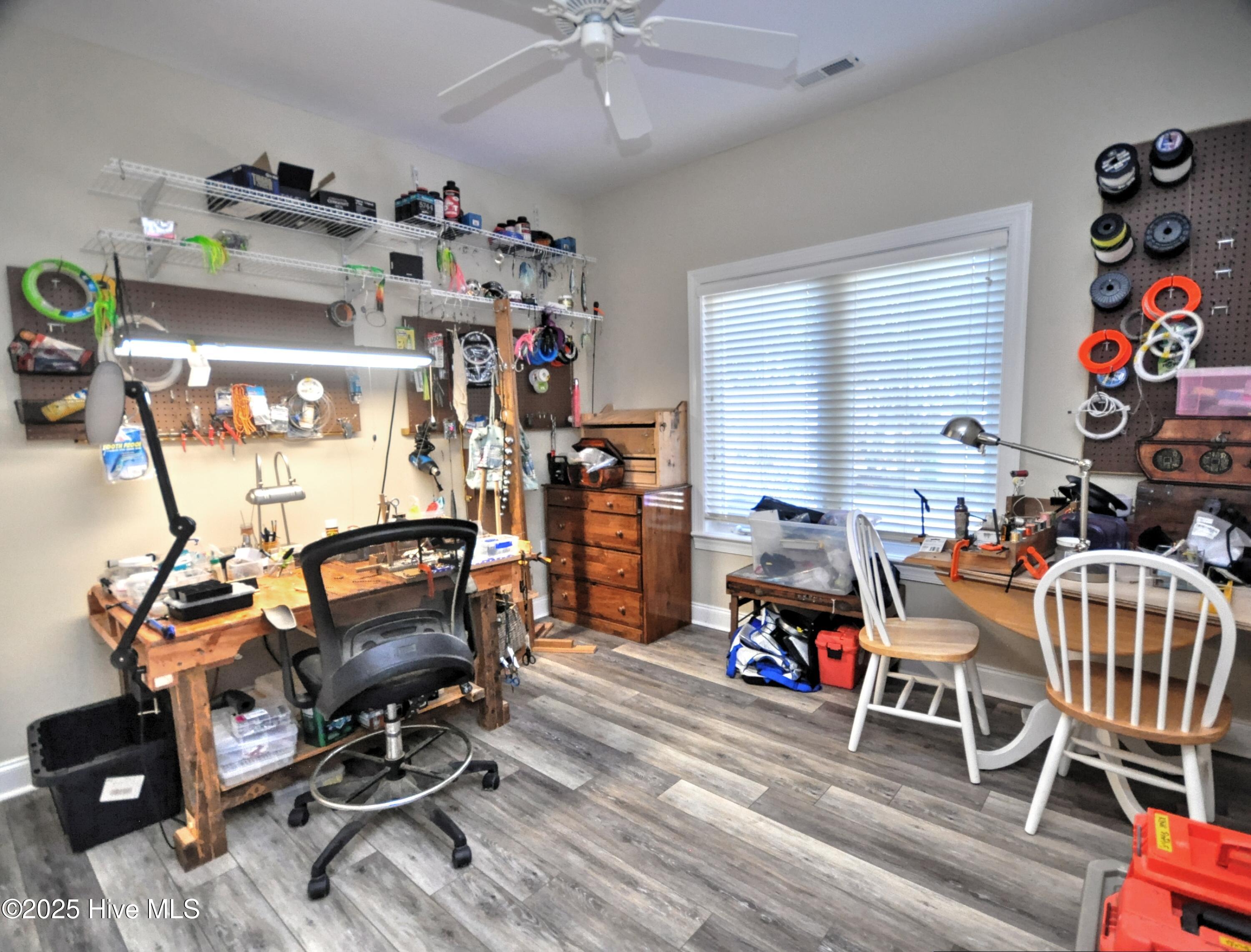 100547082 | Photo 29