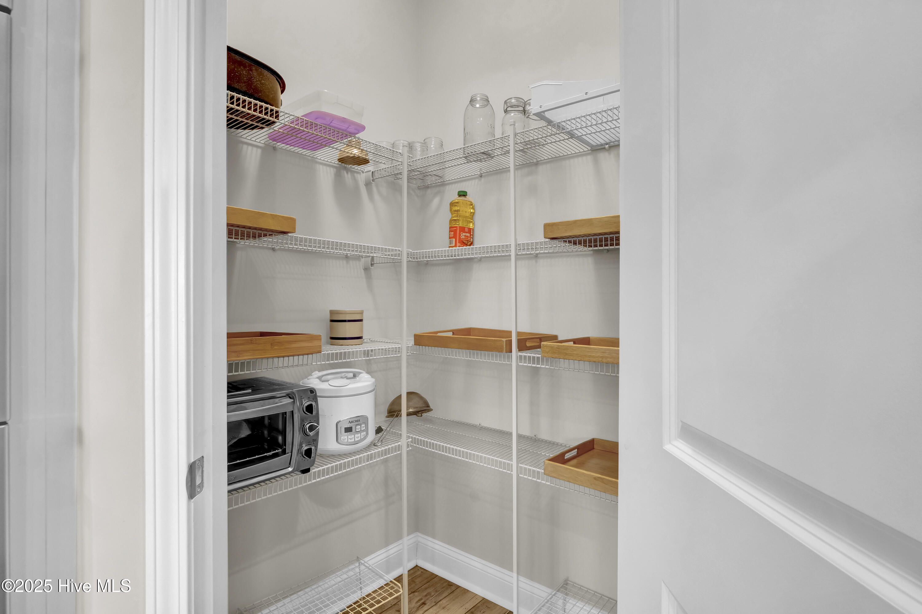 100501238 | Photo 10