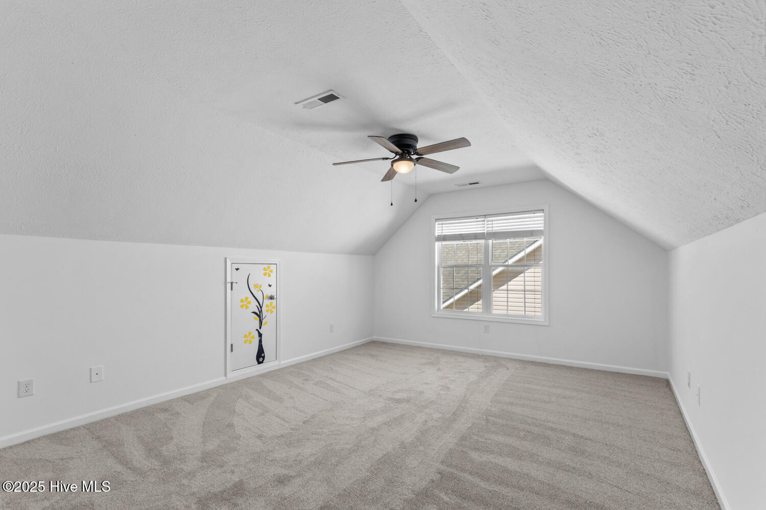 100536928 | Photo 32