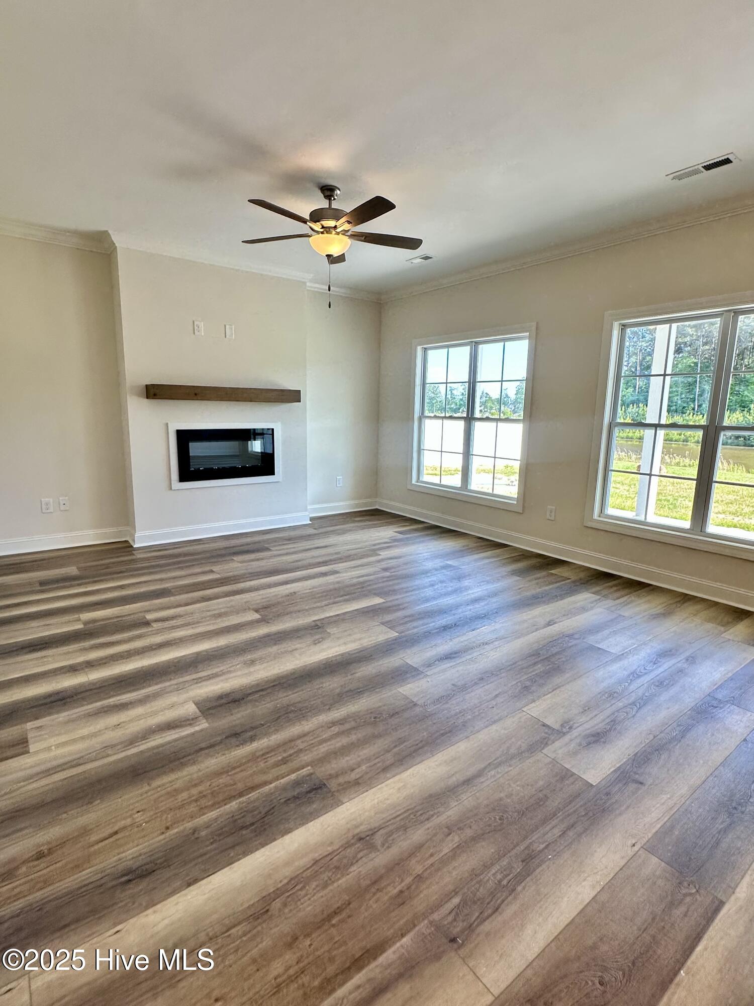 EF50FFA3-E688-4513-99F4-093D90FB5CDC