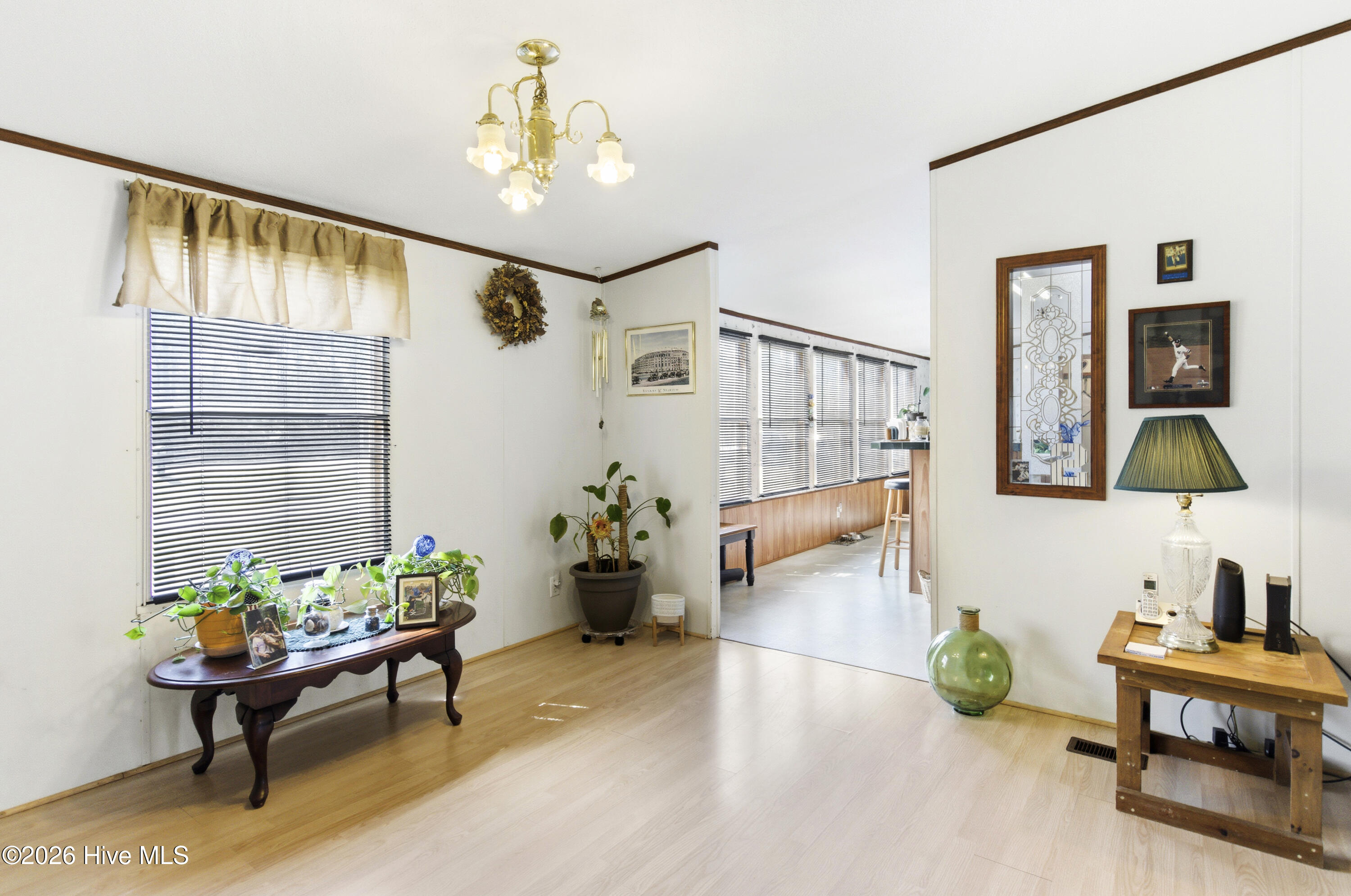 100565497 | Photo 20