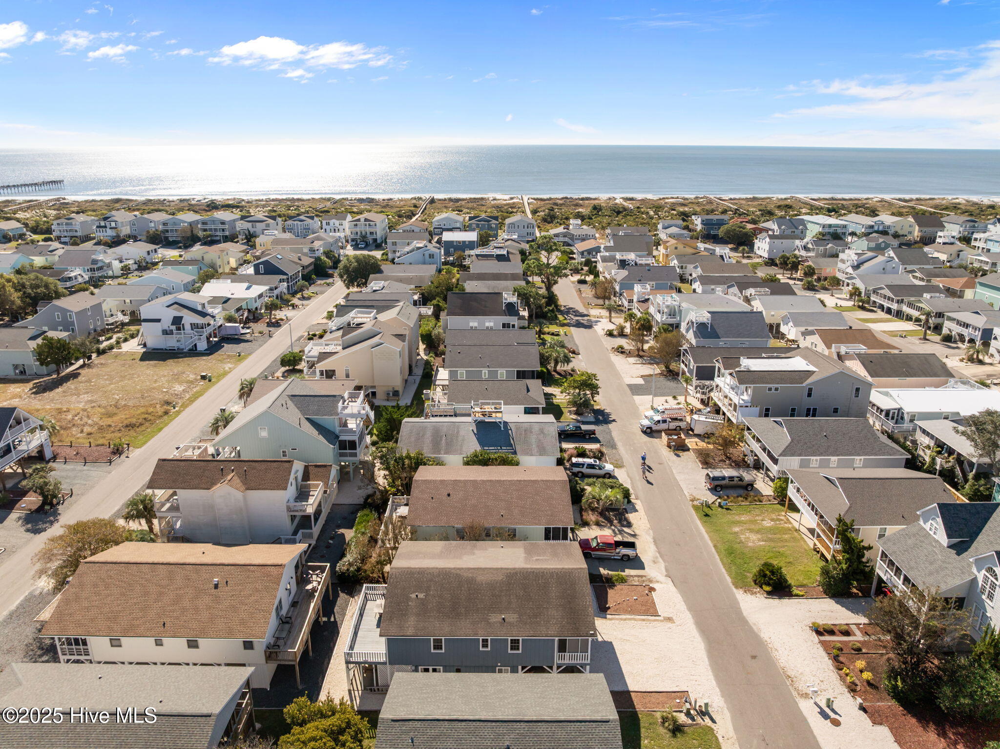 100537685 | Photo 51