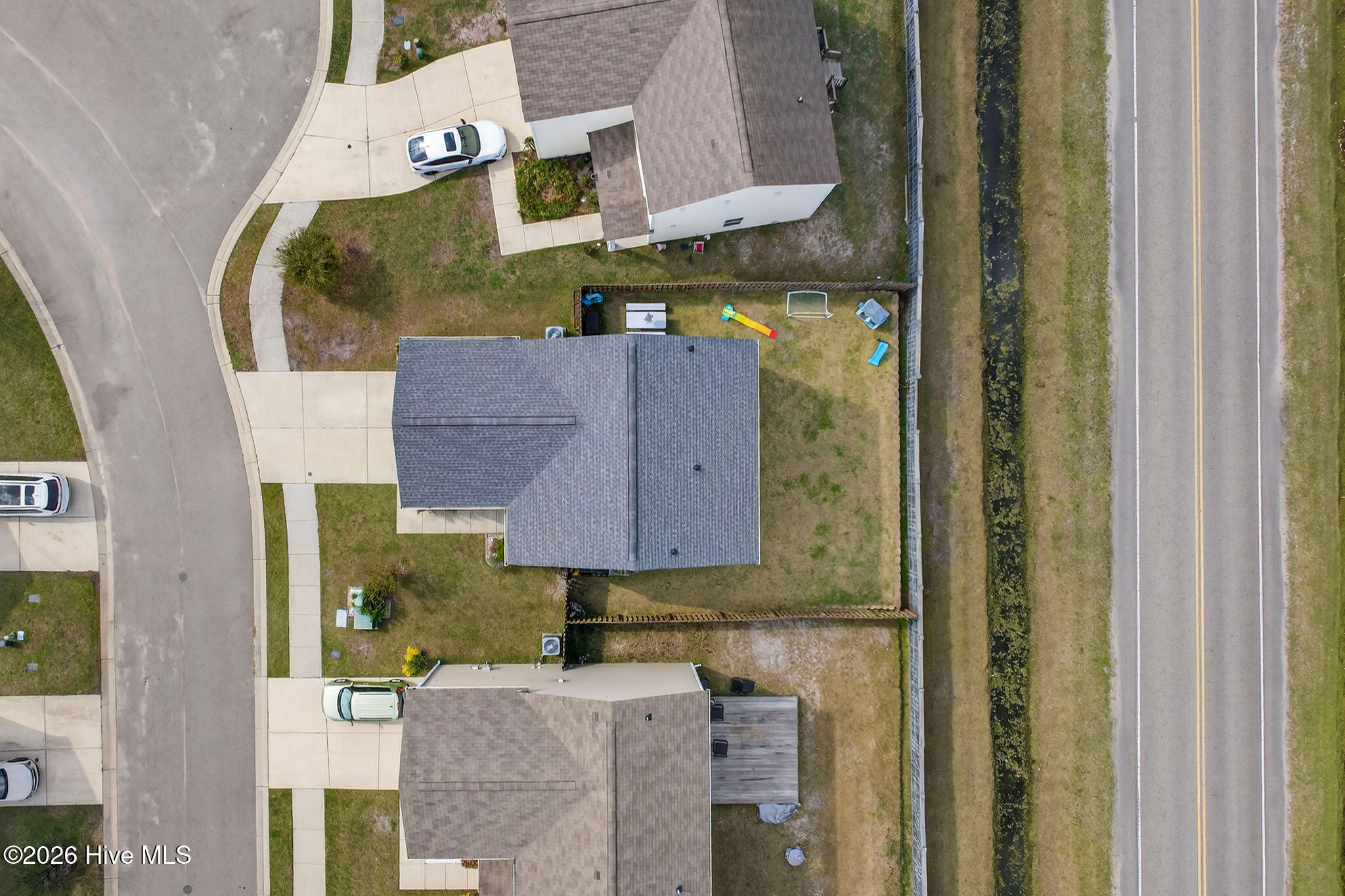 100562313 | Photo 53